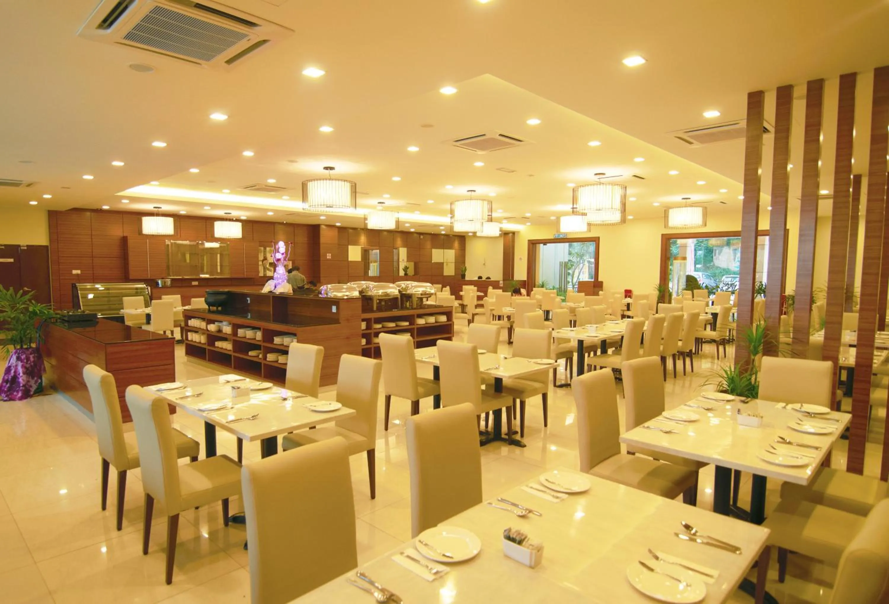 Restaurant/places to eat in Bayou Lagoon Park Resort