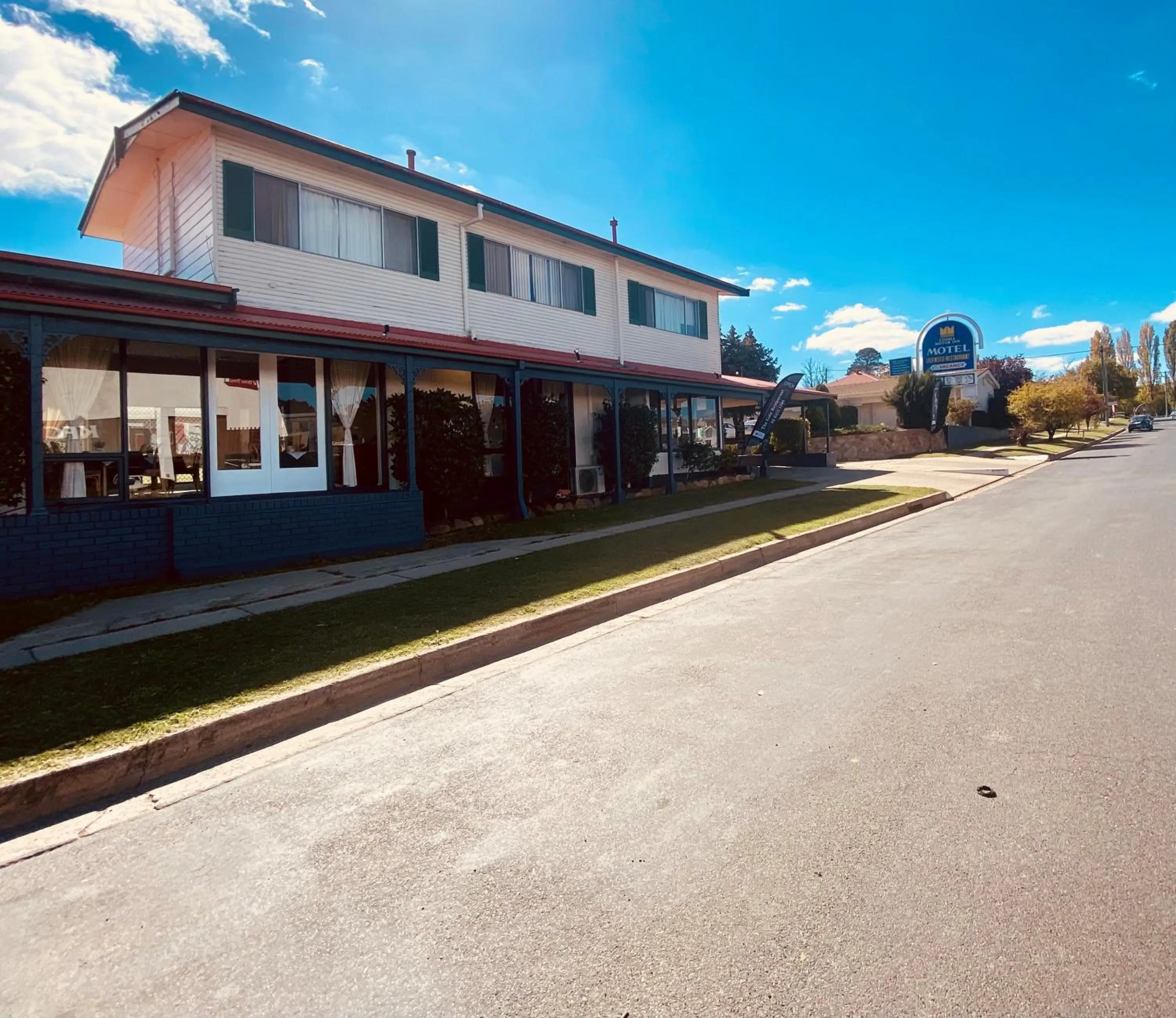 Property building in Redhill Cooma Motor Inn