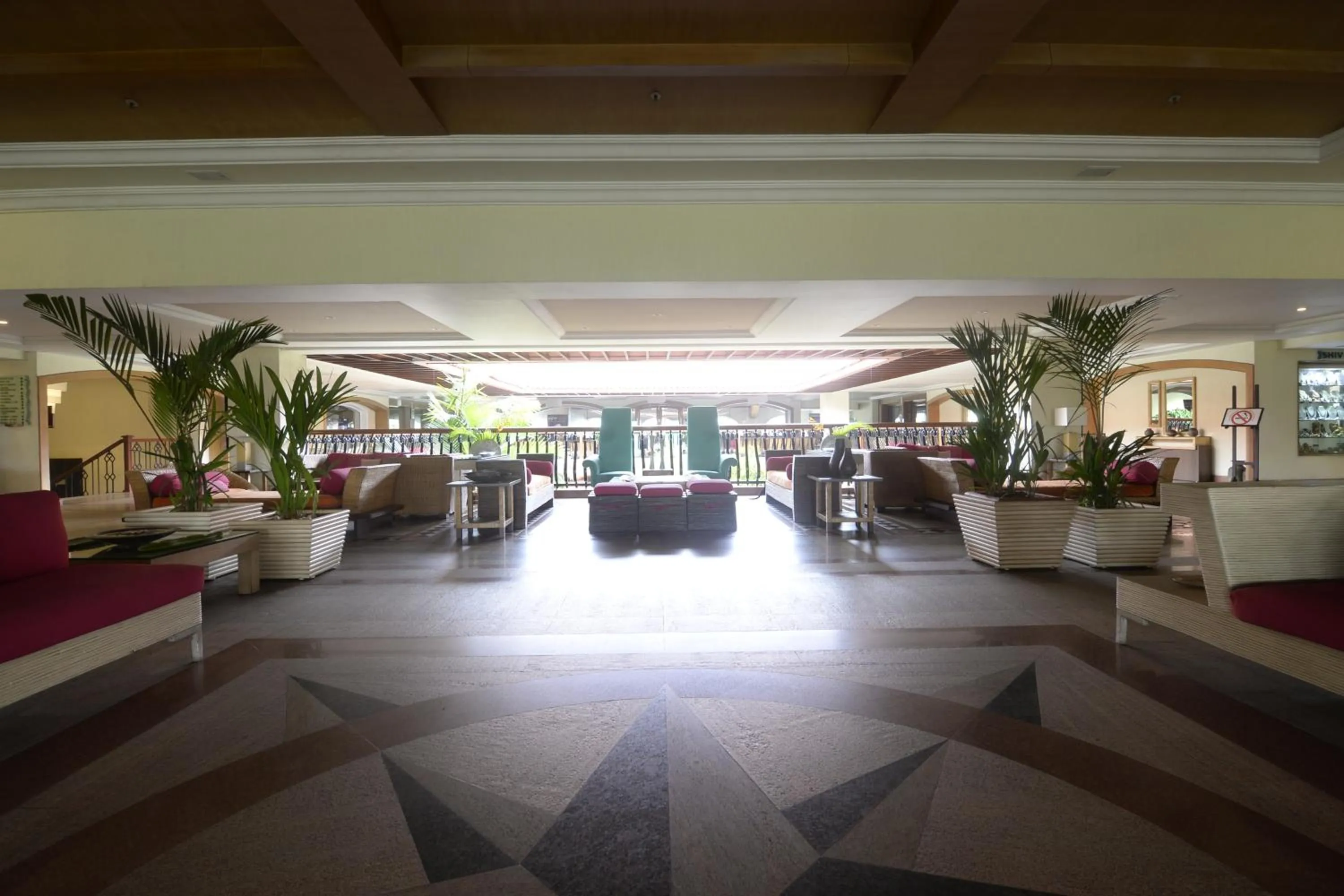 Lobby or reception in The Zuri White Sands, Goa Resort & Casino