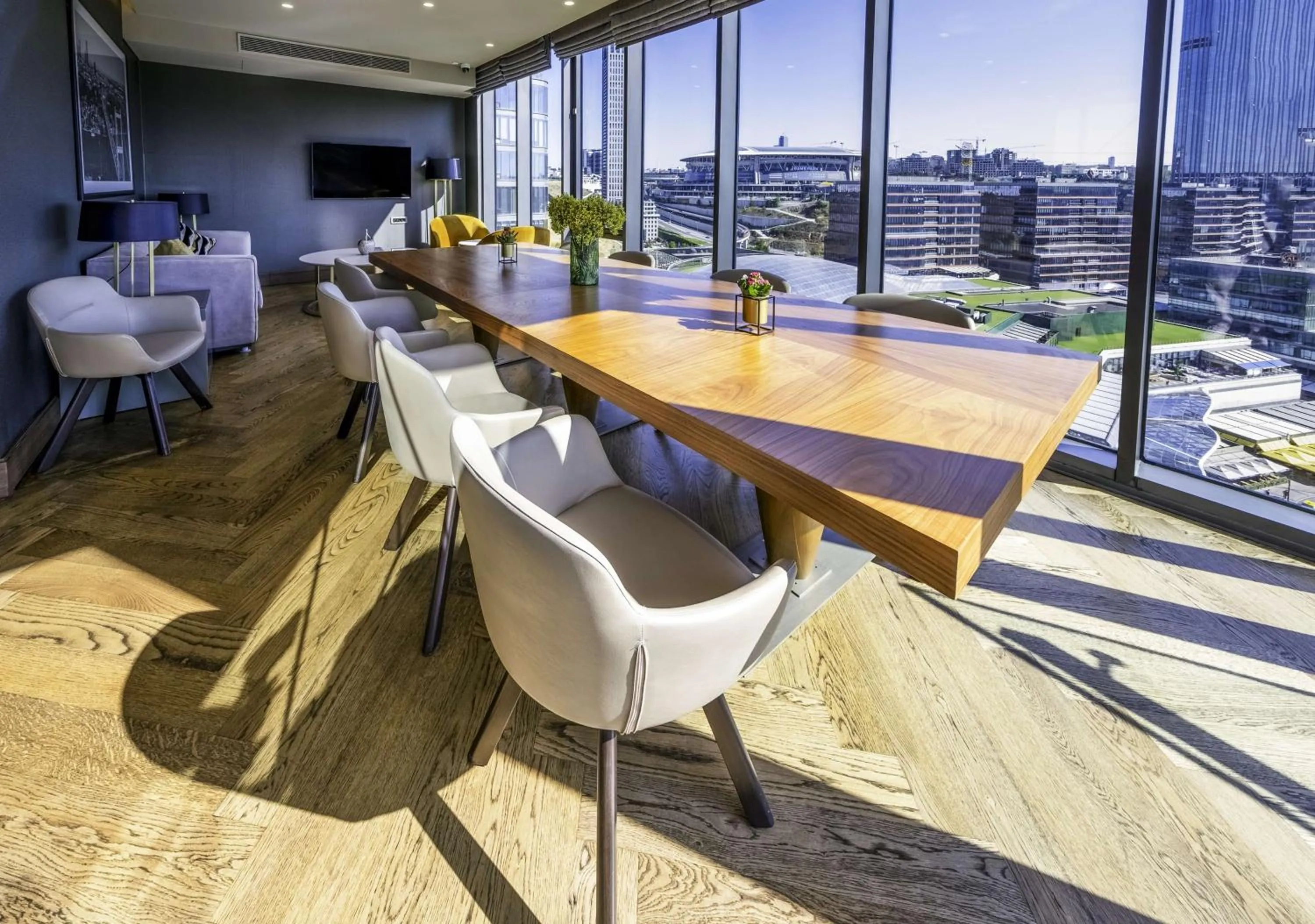 Lounge or bar in Radisson Collection Hotel, Vadistanbul