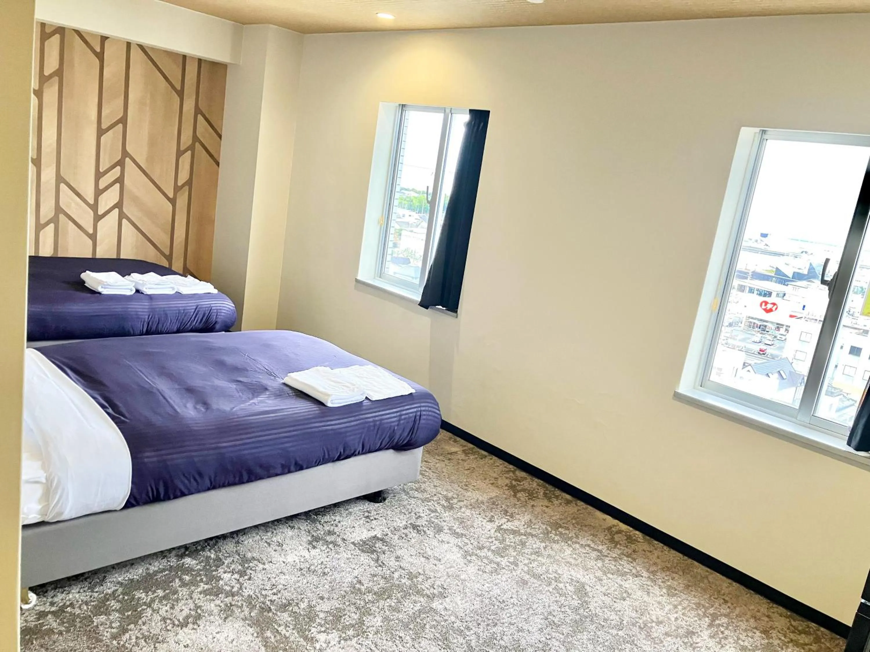 Photo of the whole room, Bed in HOTEL LiVEMAX BUDGET Iyo Mishima