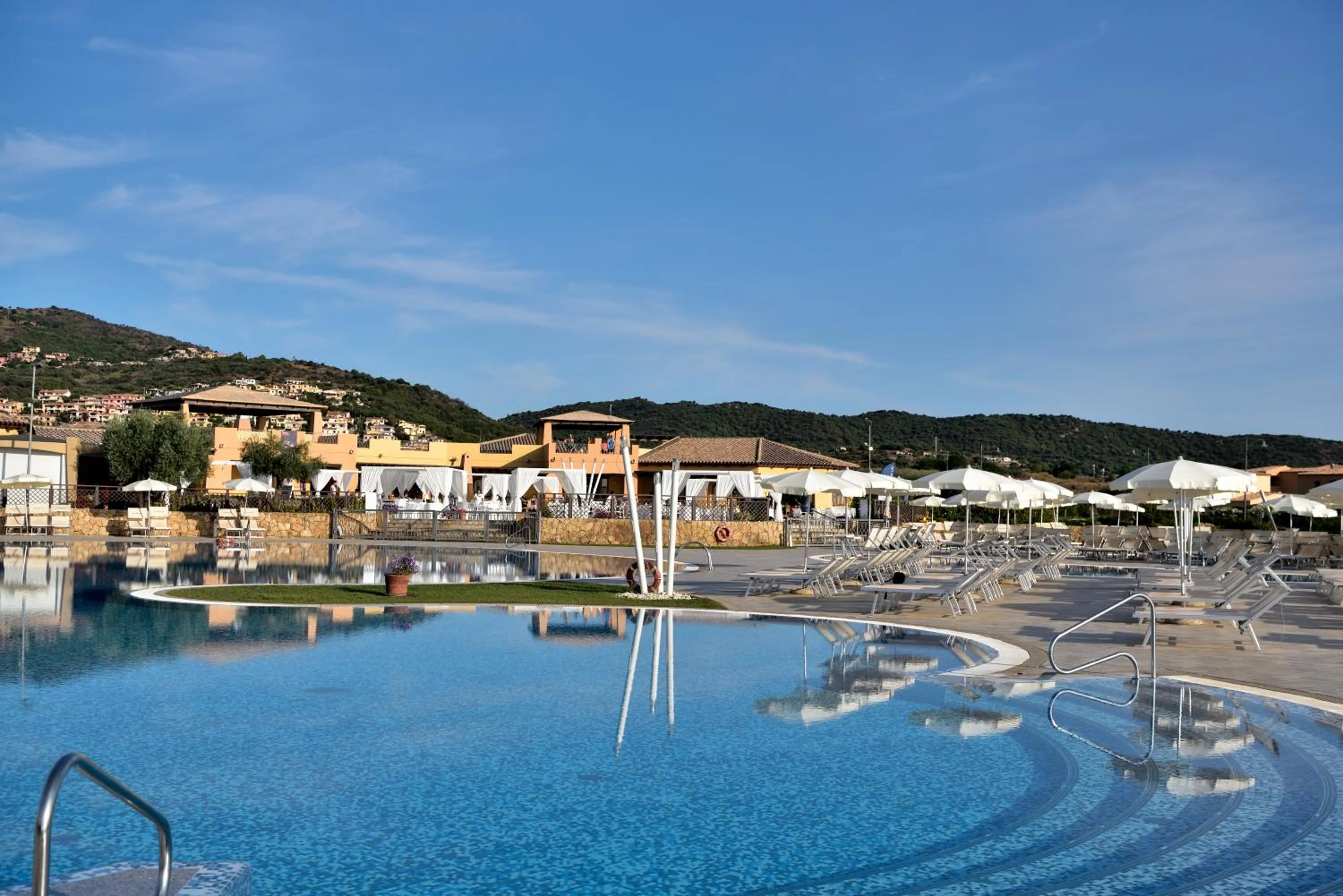 Swimming pool in Janna e Sole Resort