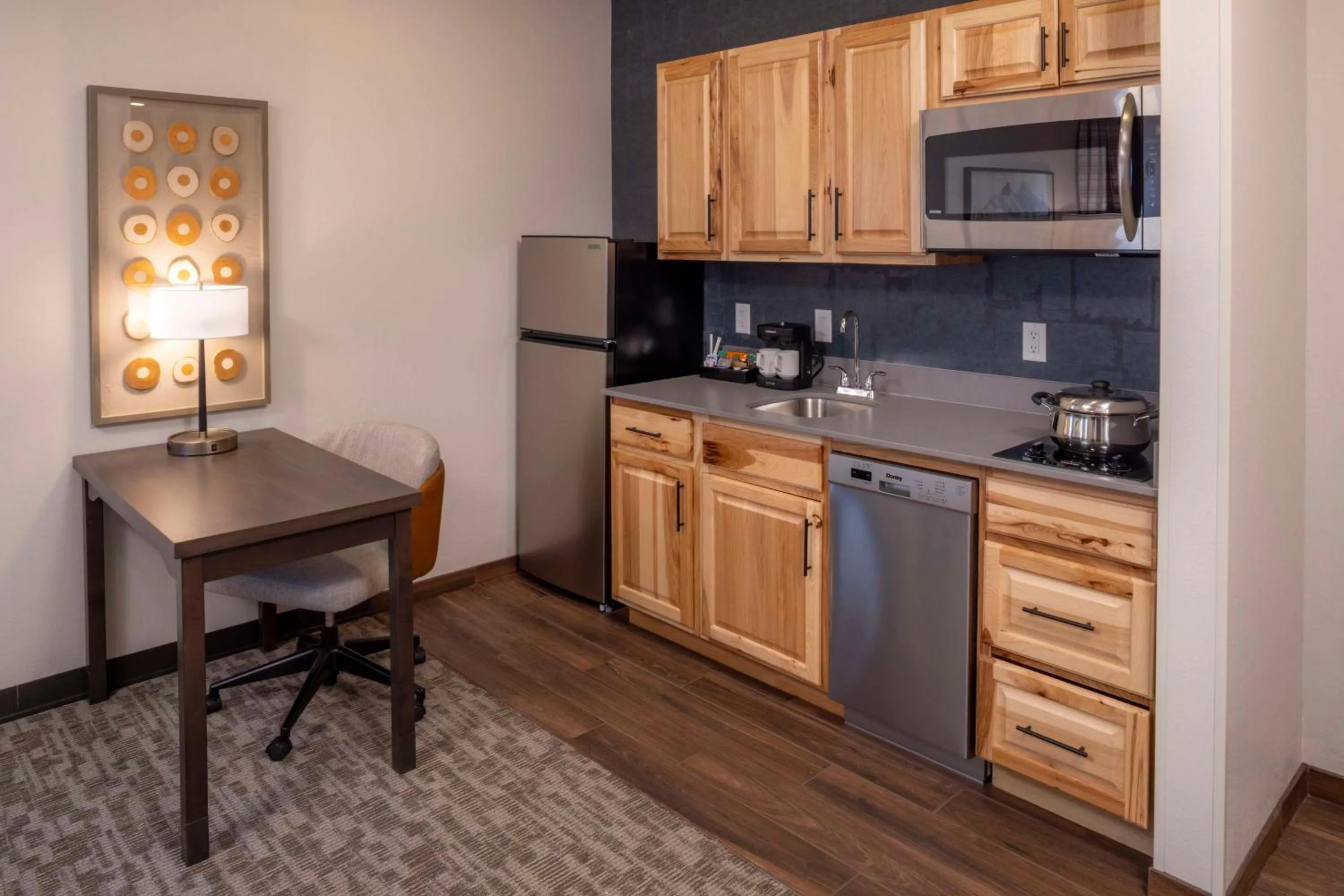 Kitchen or kitchenette in Homewood Suites by Hilton Jackson