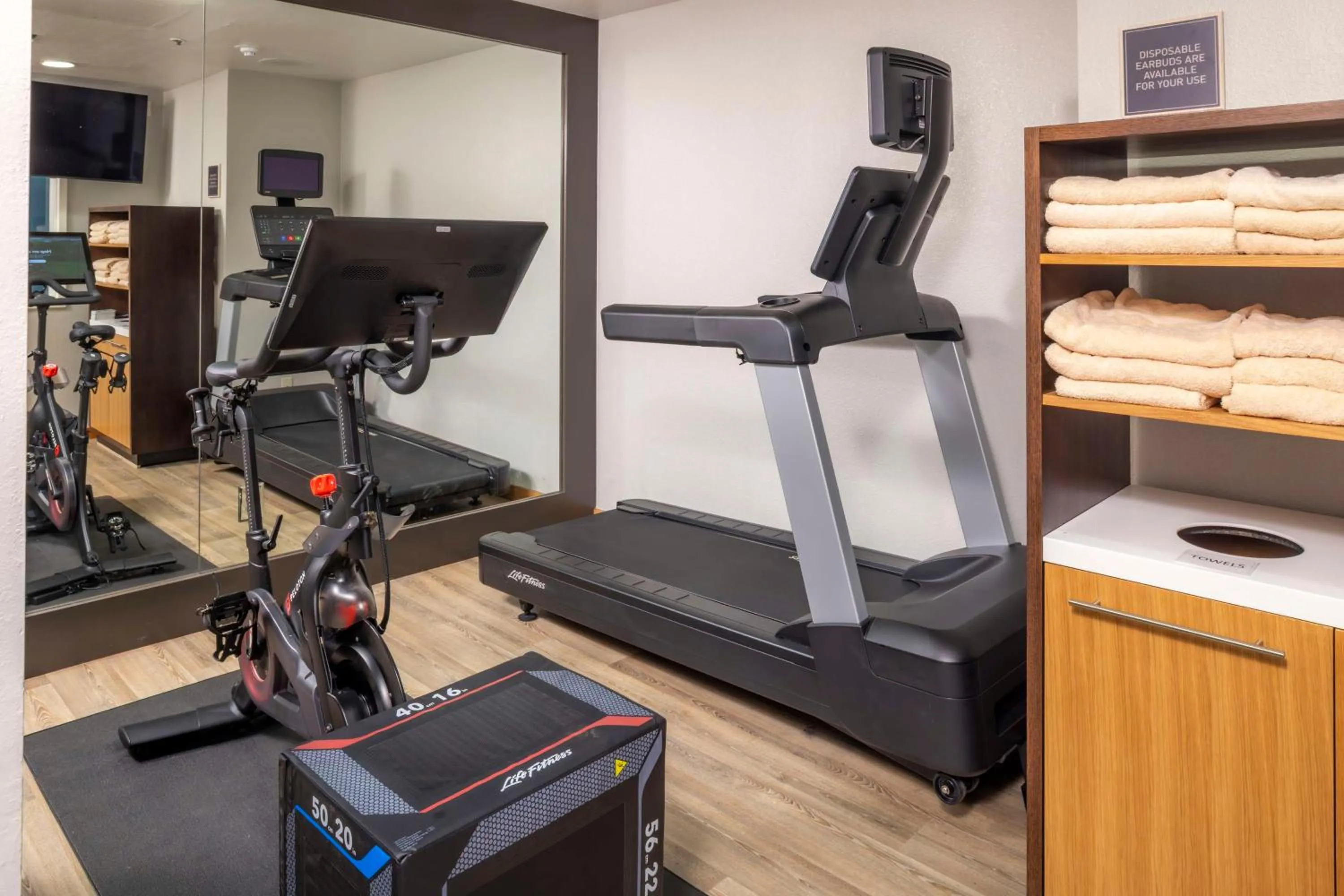 Fitness centre/facilities in Homewood Suites by Hilton Jackson