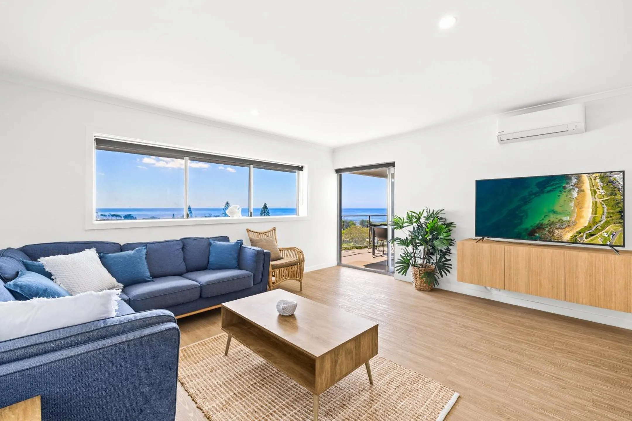 TV and multimedia in Maroochy Sands Holiday Apartments