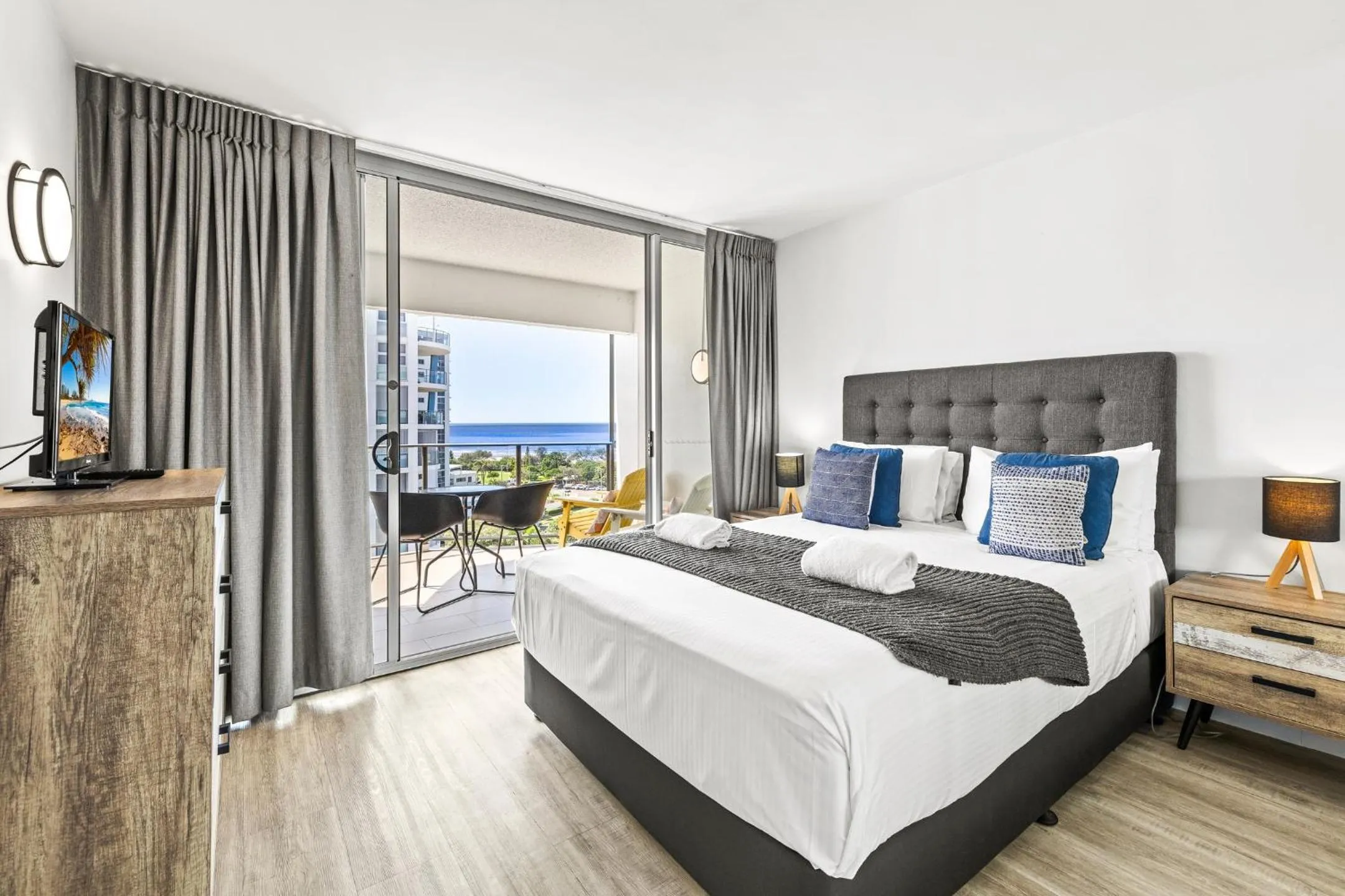 Bed in Maroochy Sands Holiday Apartments