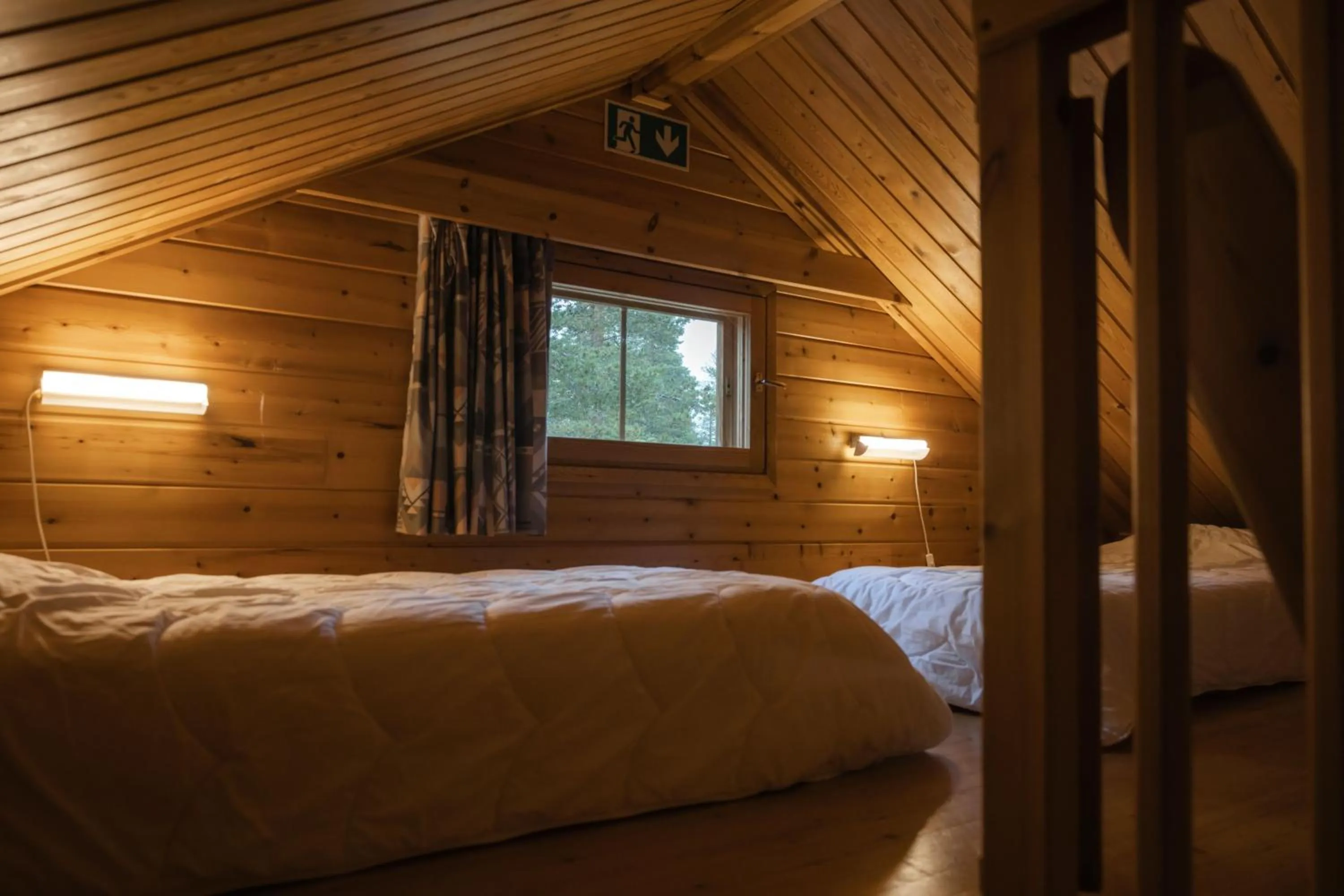 Photo of the whole room, Bed in Jeris Lakeside Resort