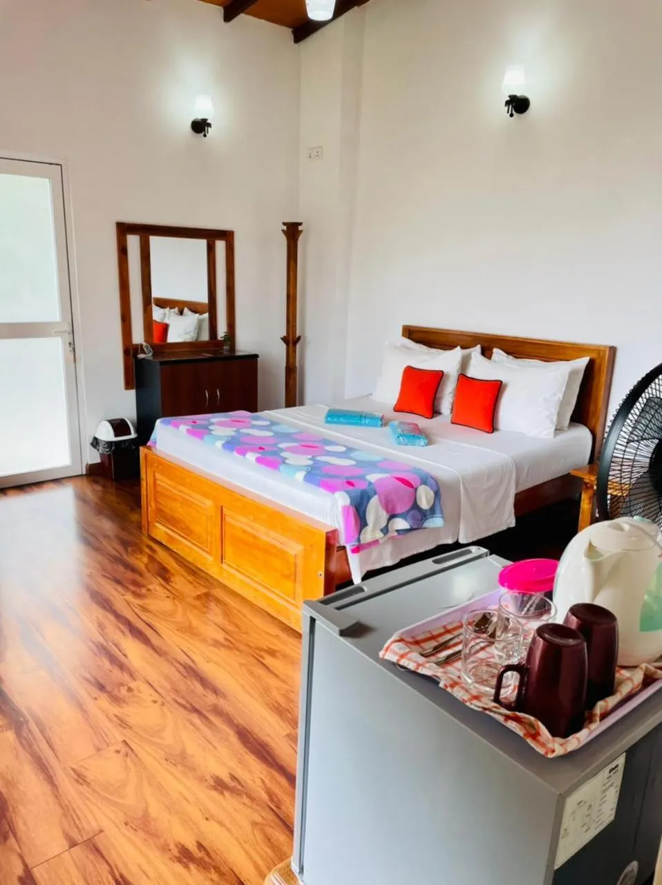 Bedroom, Bed in Poomaz Peace Palace