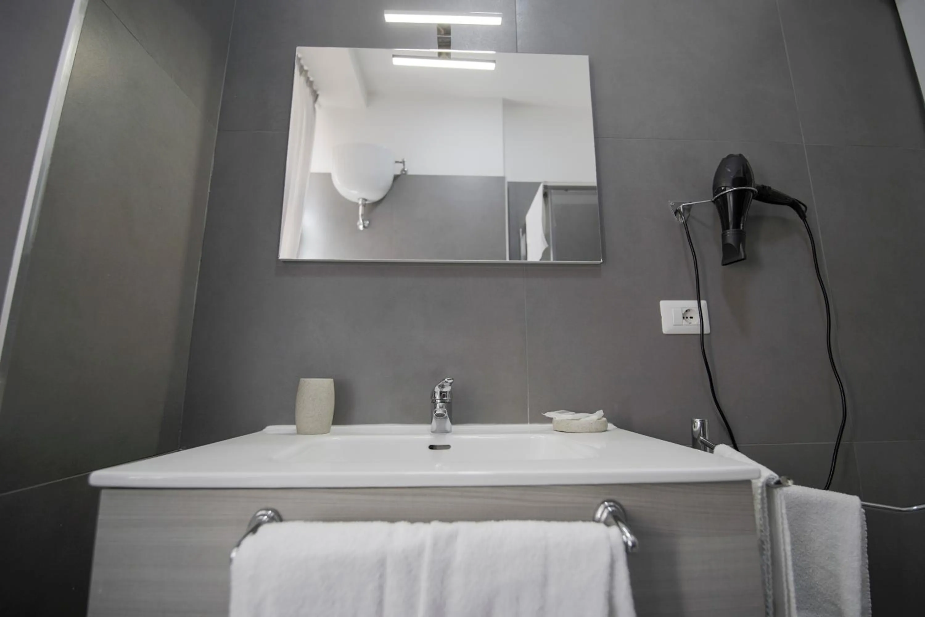 Bathroom in La Chambre