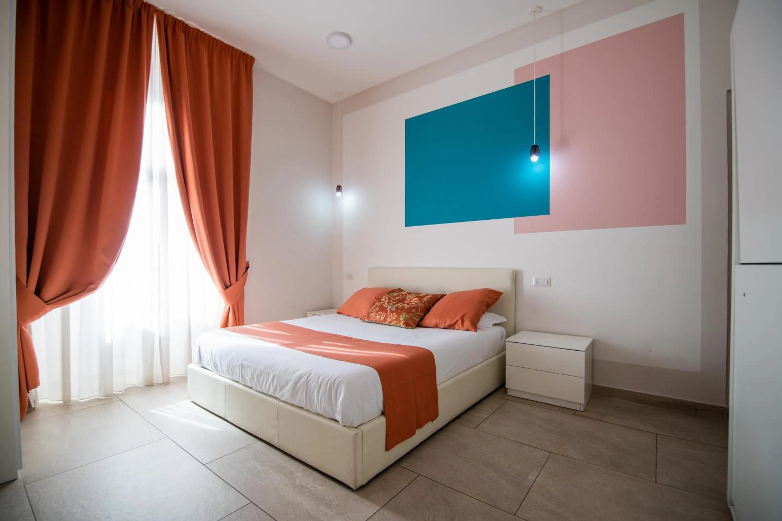 Bedroom, Bed in La Chambre