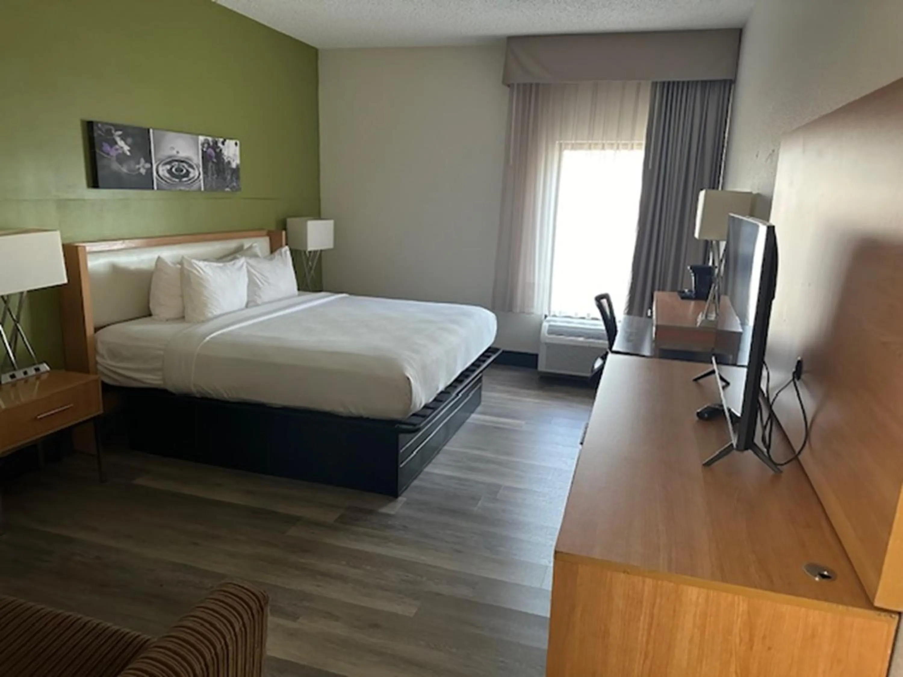 Bedroom, Bed in Sleep Inn & Suites Memphis Southeast