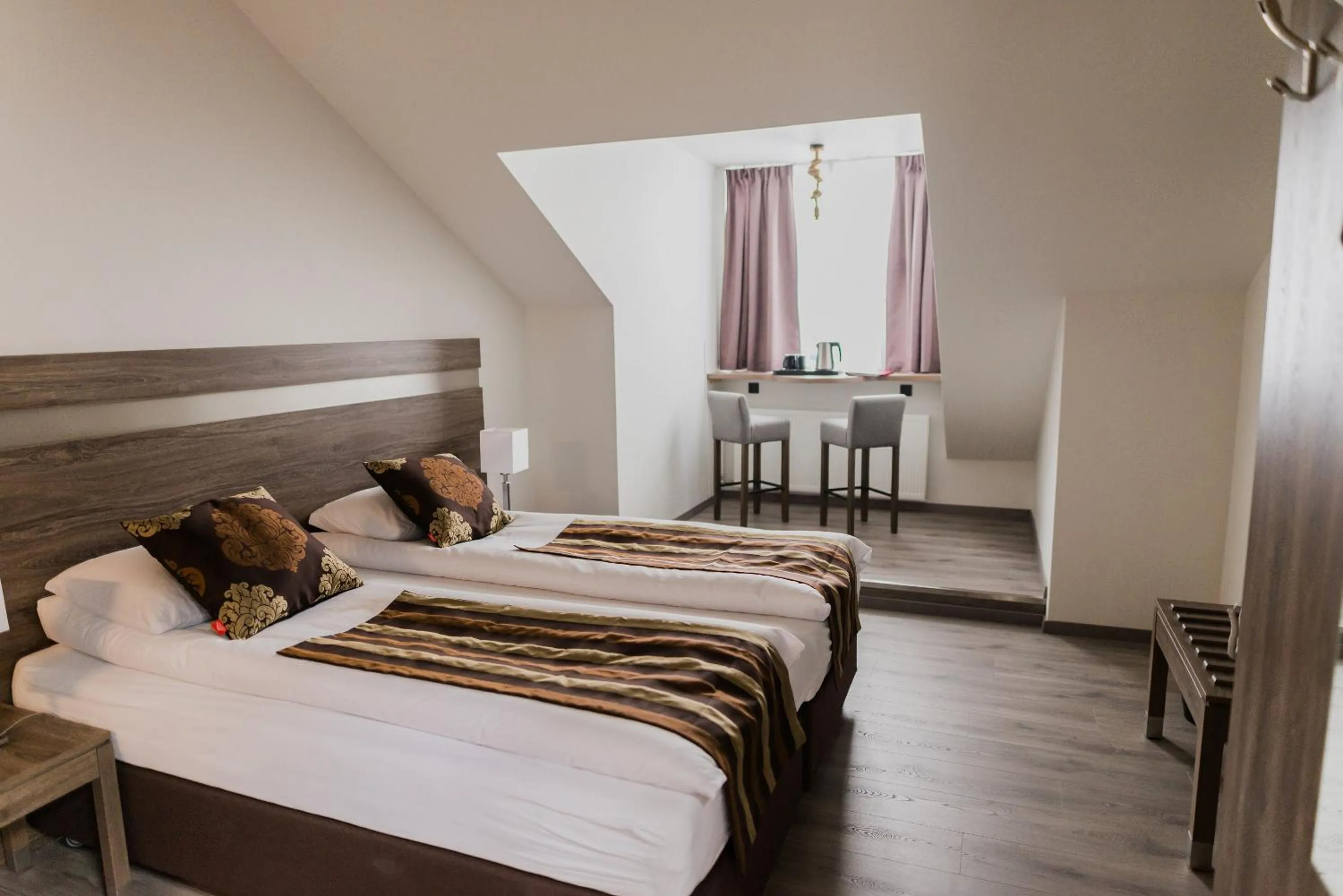 Bedroom, Bed in Hotel Duus by Keflavik Airport