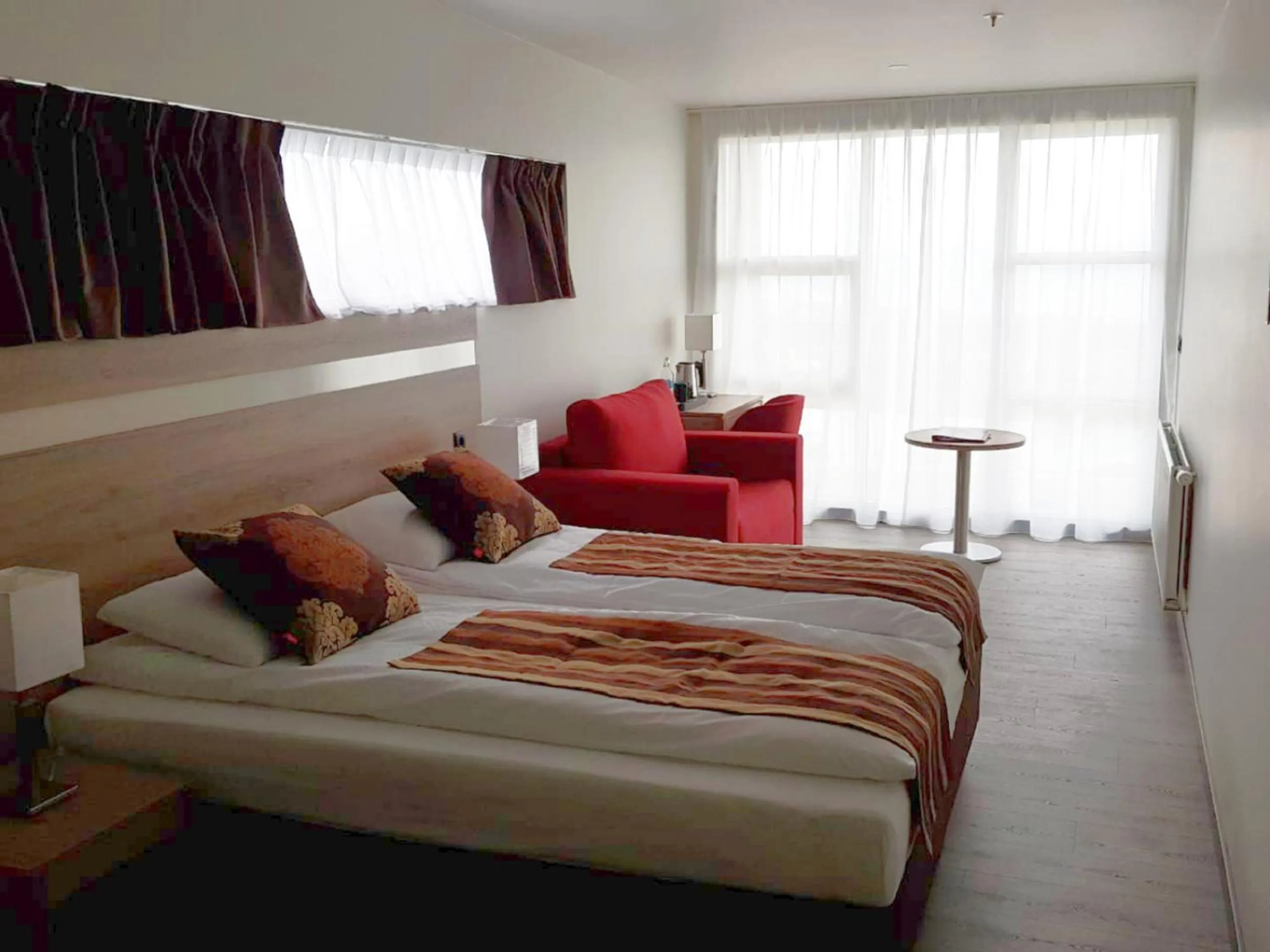 Bed in Hotel Duus by Keflavik Airport