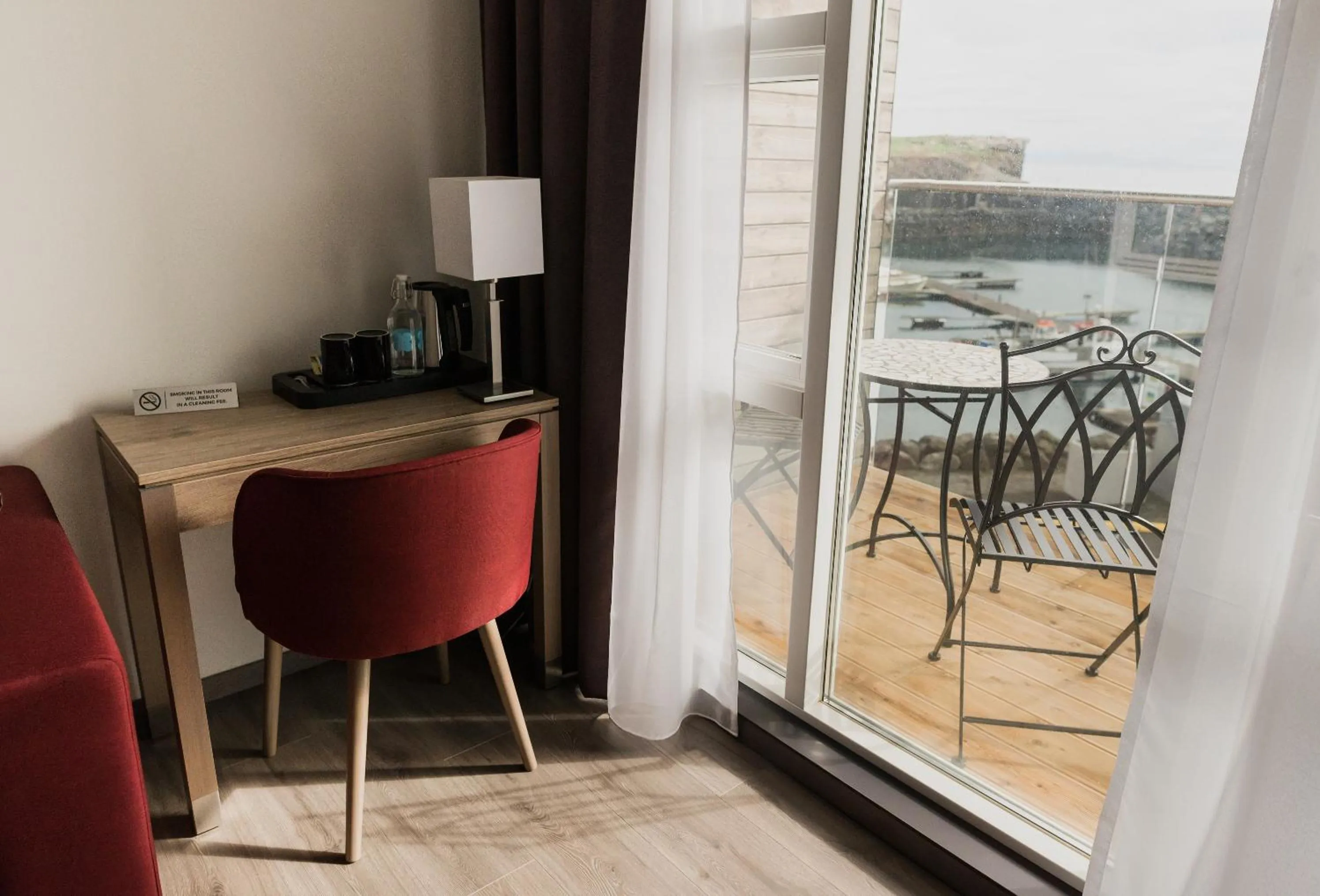 Sea view in Hotel Duus by Keflavik Airport