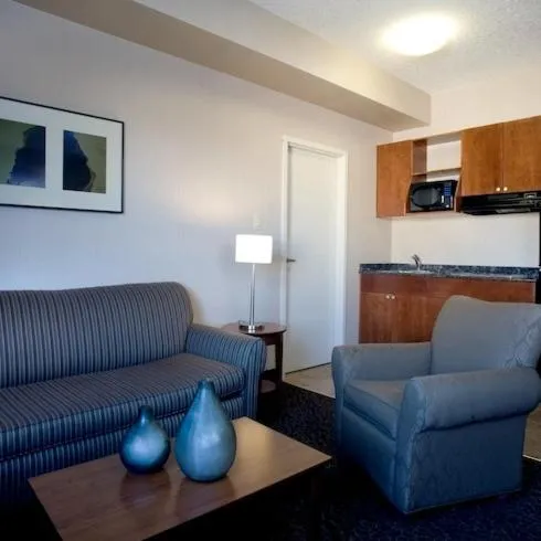 Heritage Inn & Suites - Brooks