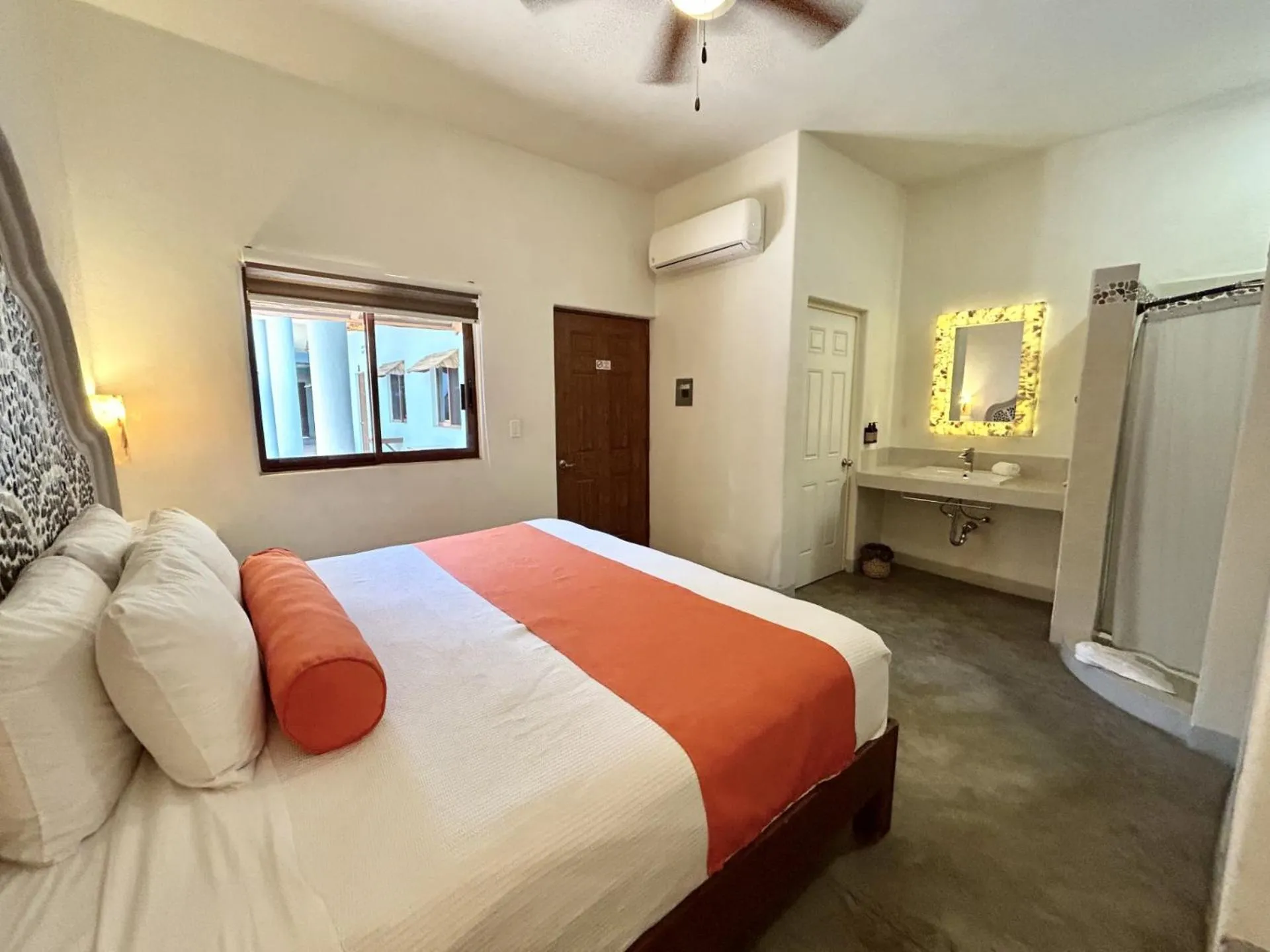 Bed in Paraiso Azul Hotel