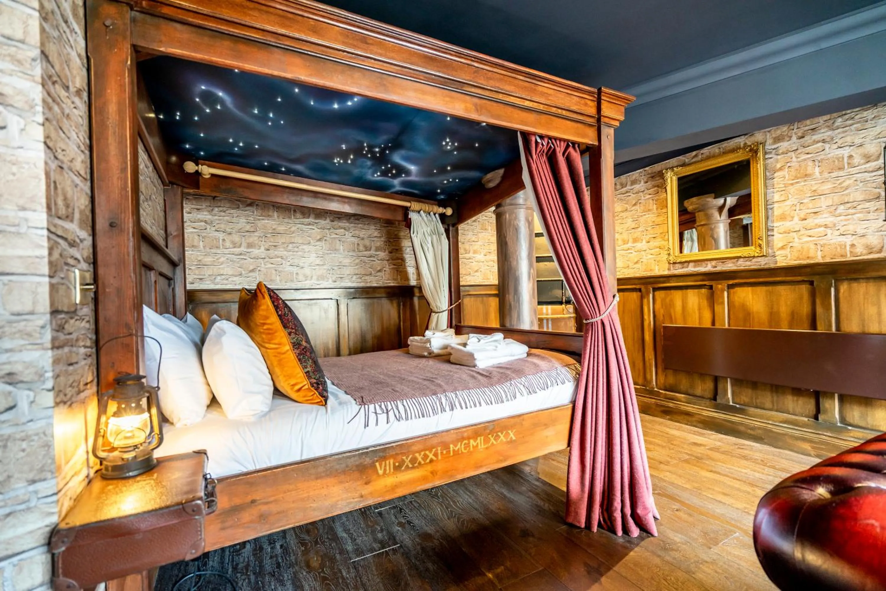 Bedroom, Bed in The Enchantment Chamber