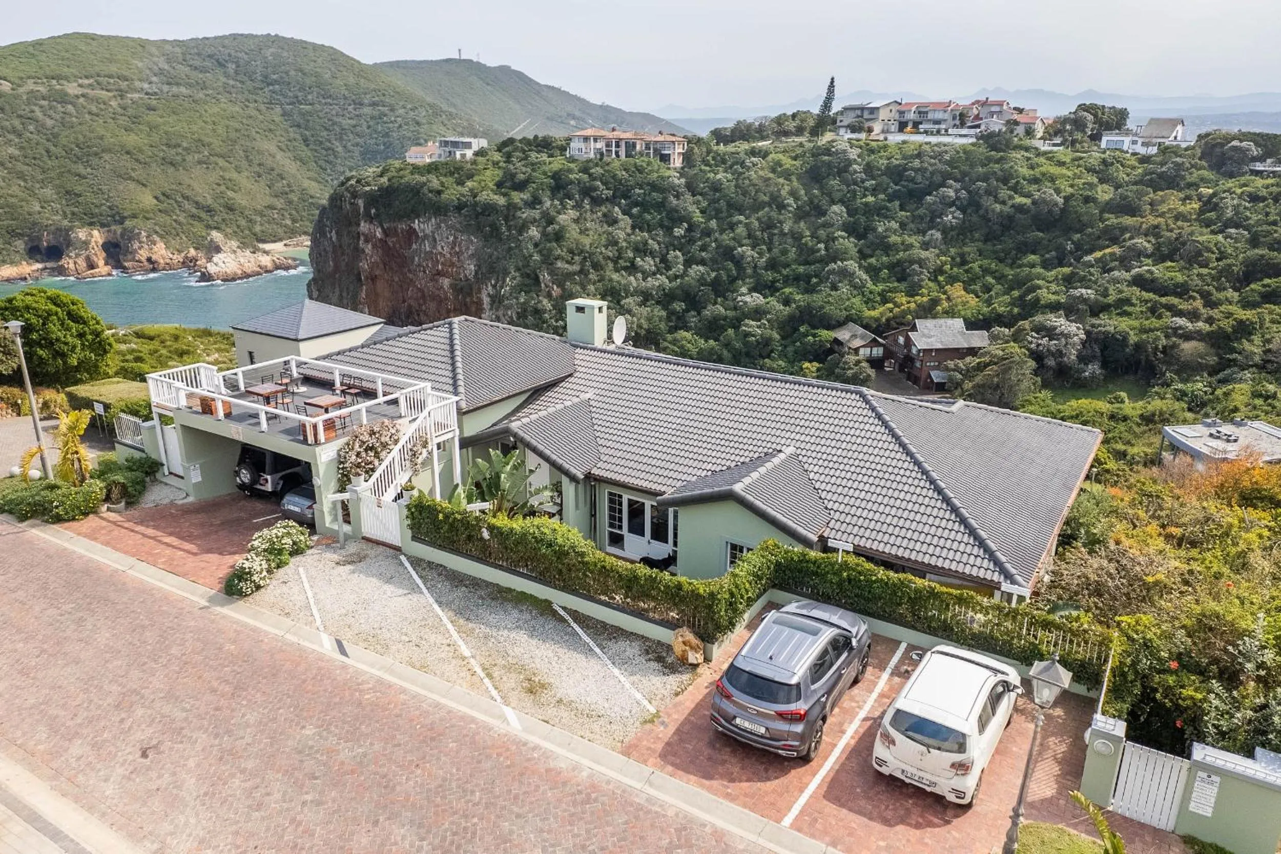 Property building in Glenview Heads Apartments