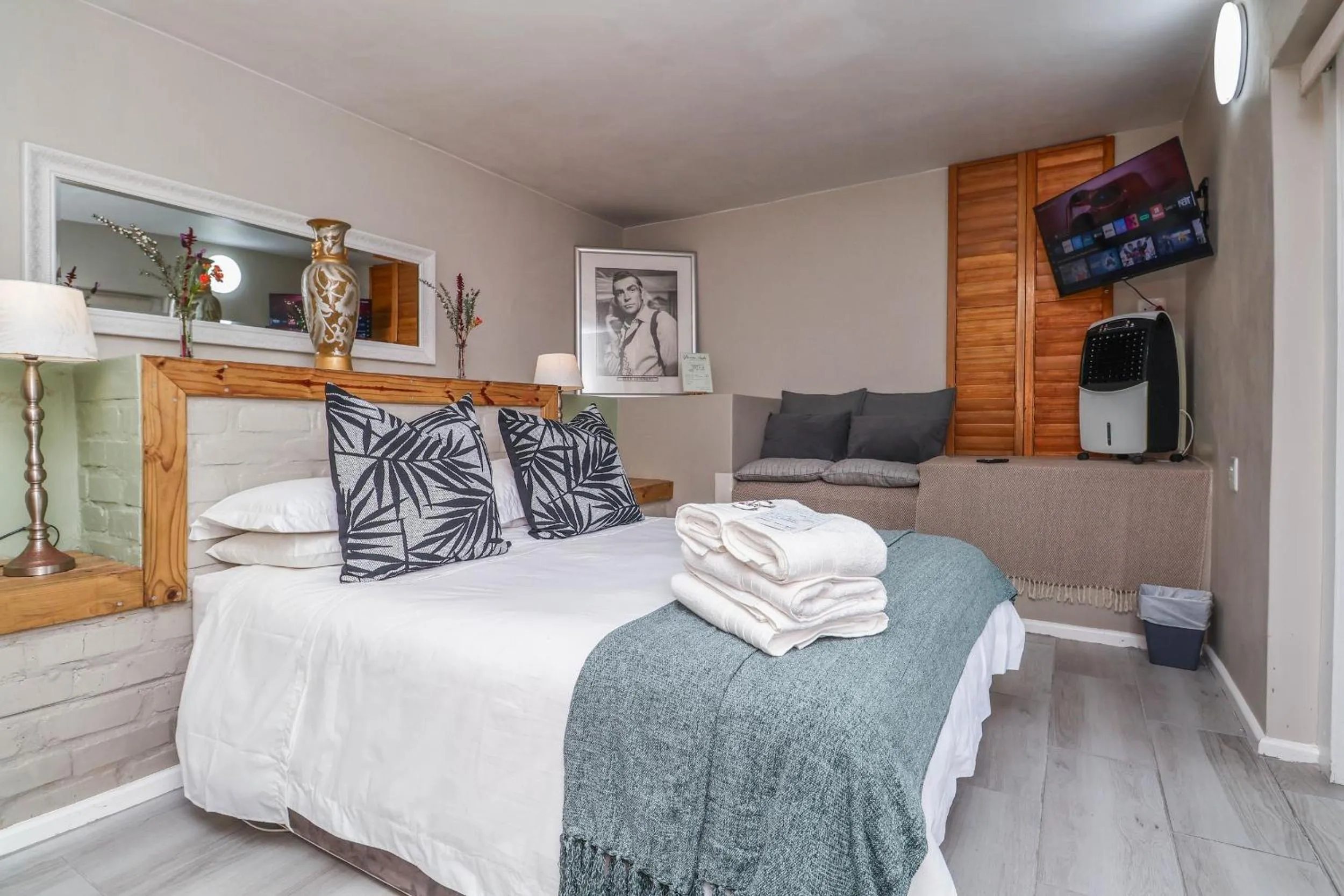 Bed in Glenview Heads Apartments