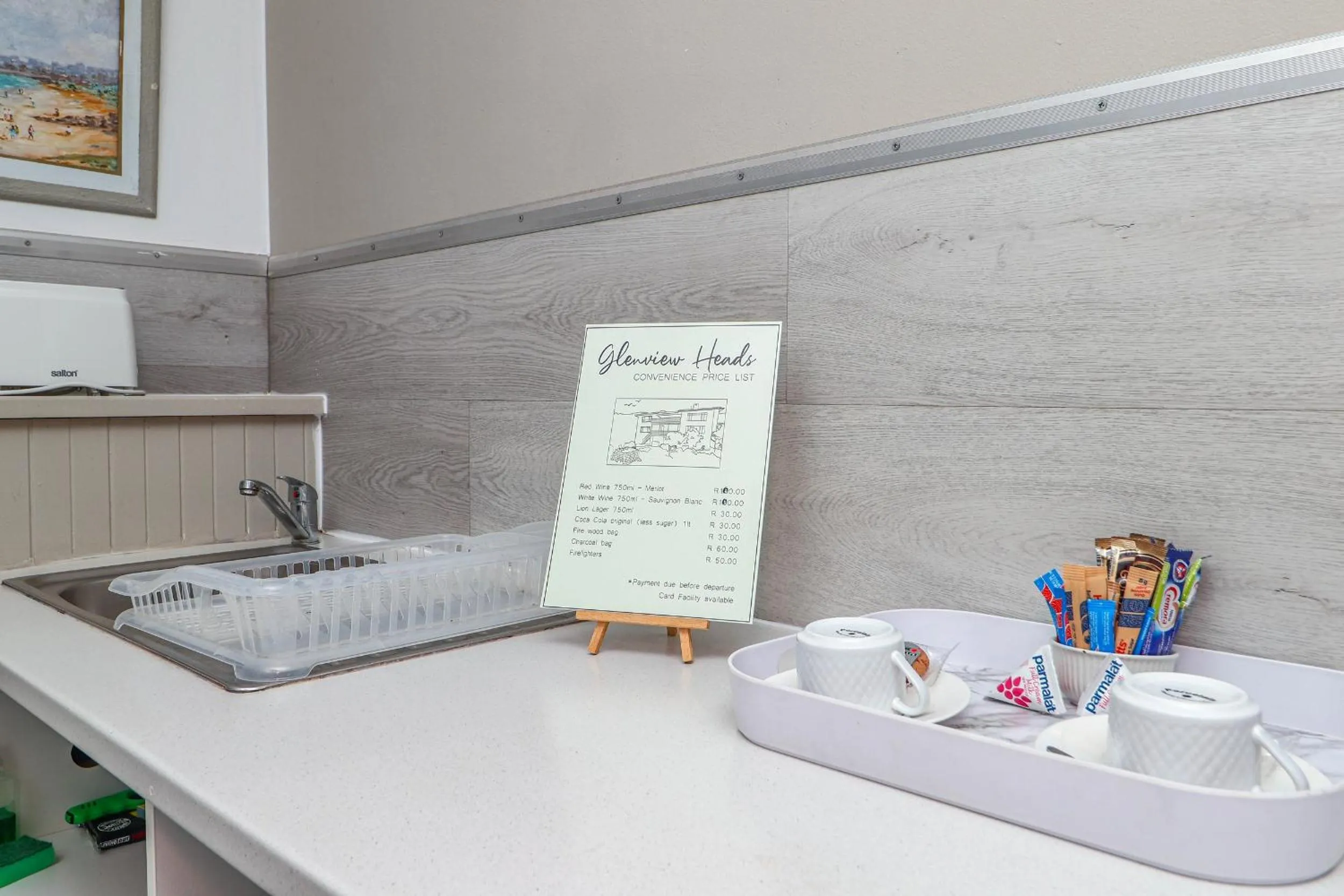 Kitchen or kitchenette in Glenview Heads Apartments