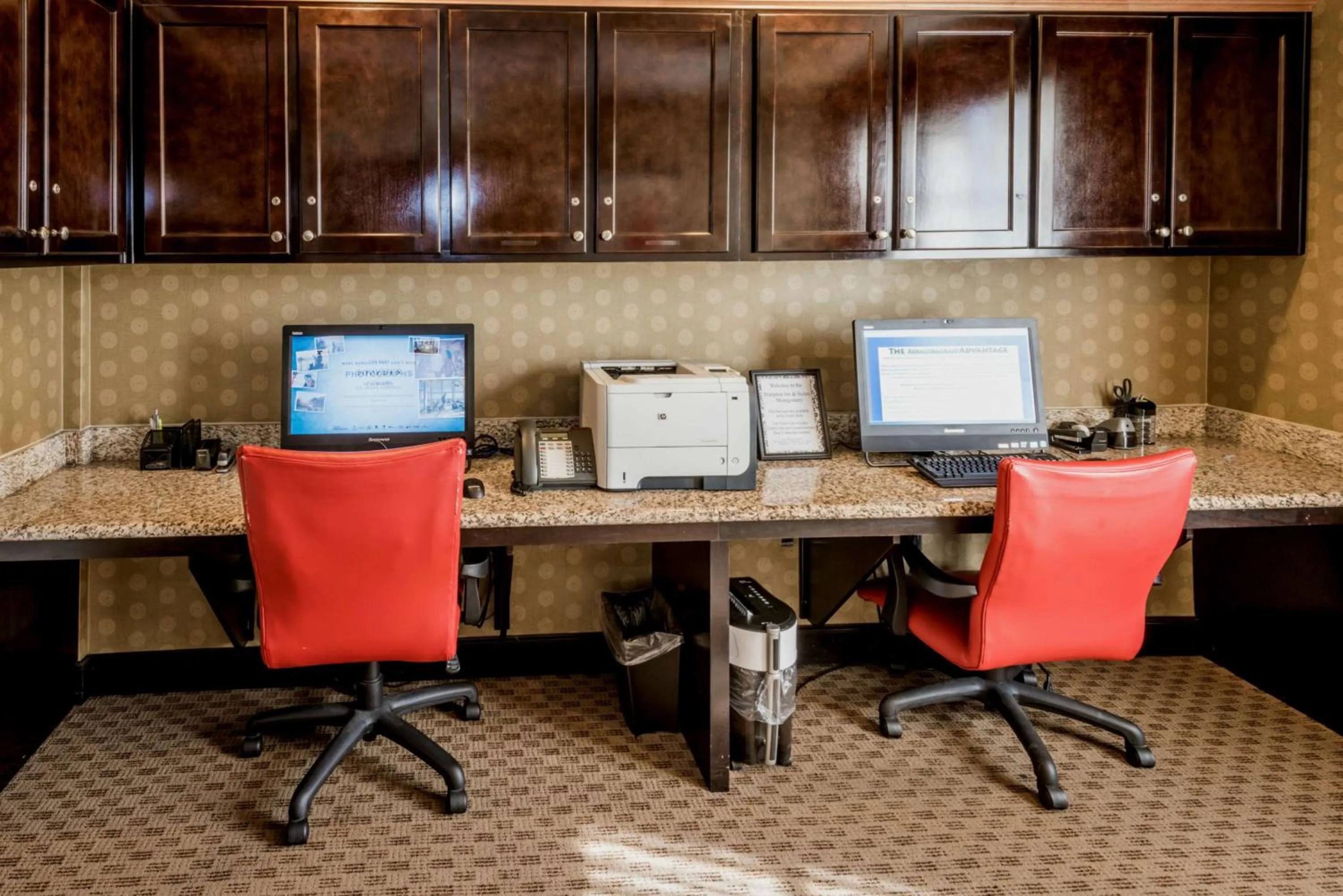 Business facilities in Hampton Inn & Suites Montgomery-Downtown