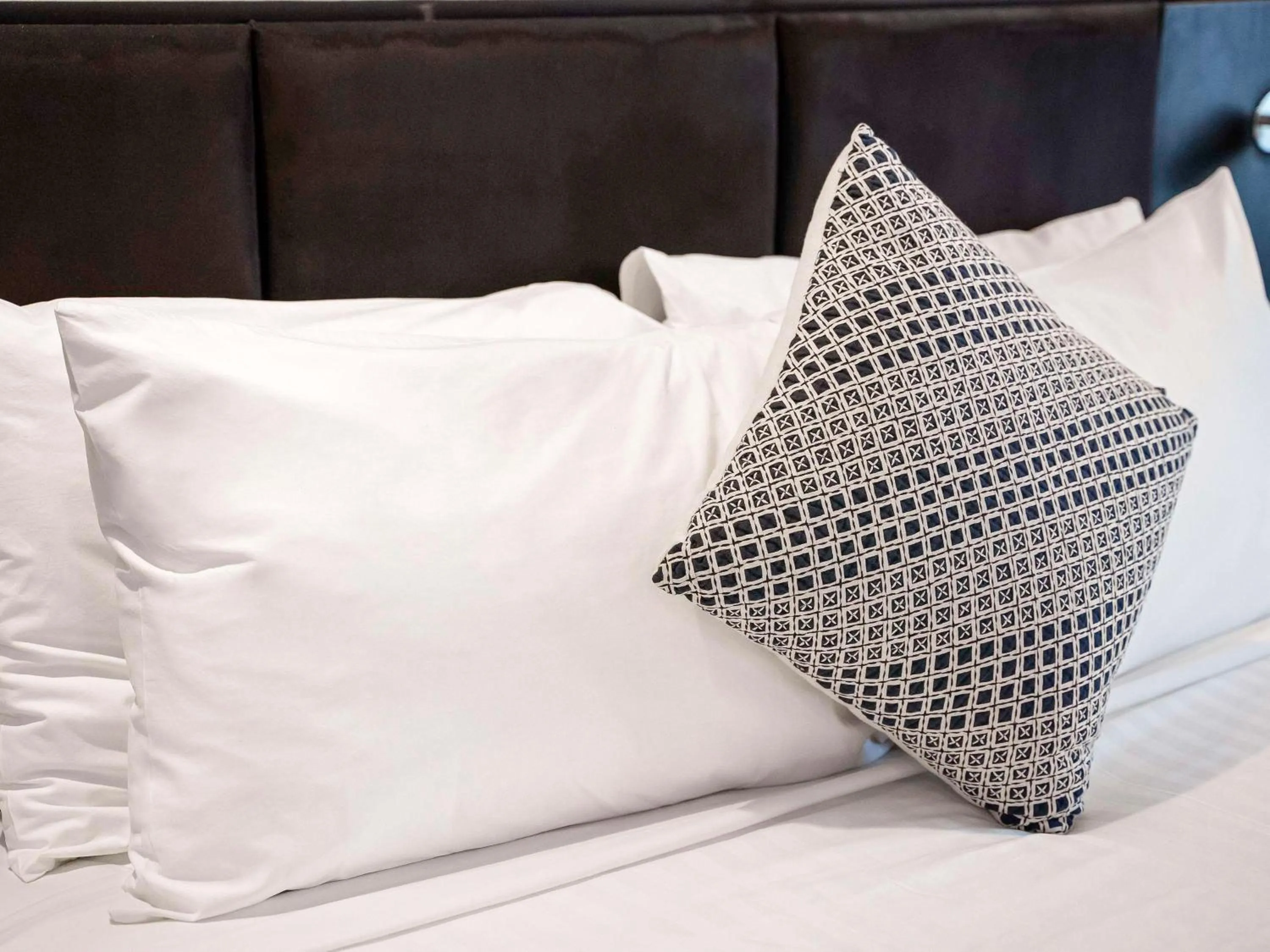 Bedroom, Bed in Adelaide Rockford