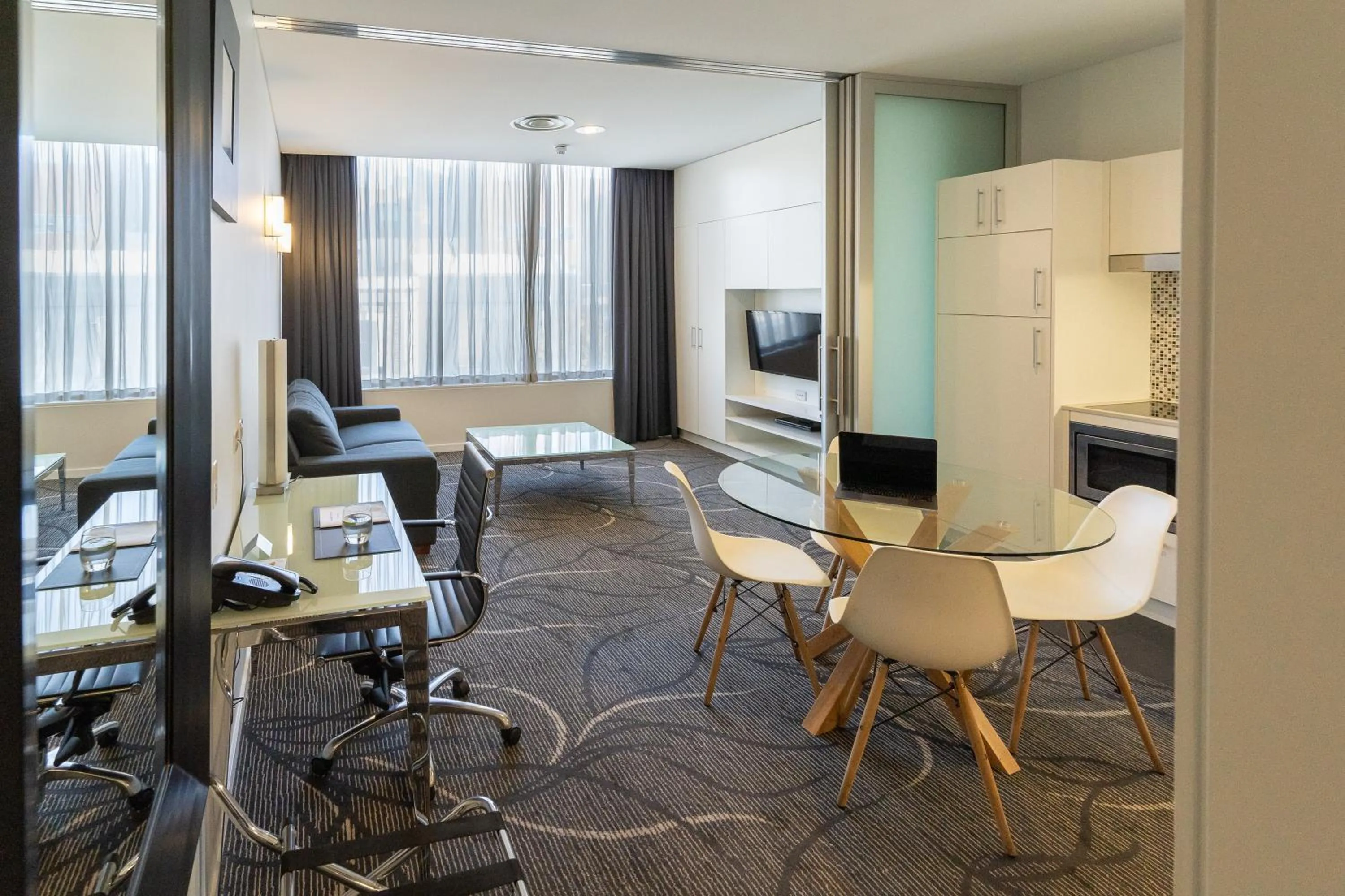 Living room in Adelaide Rockford