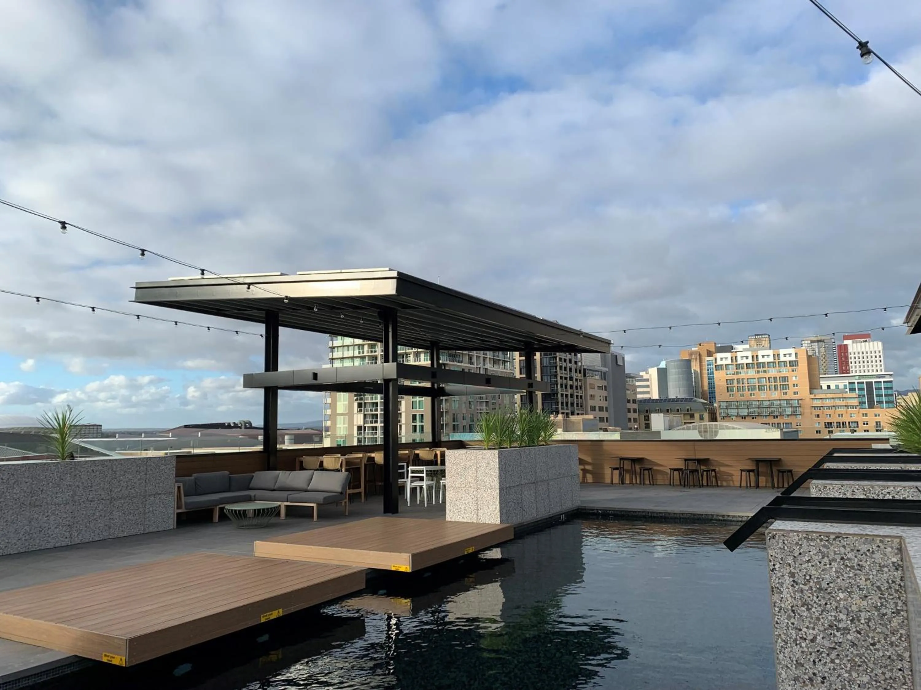 Property building in Adelaide Rockford