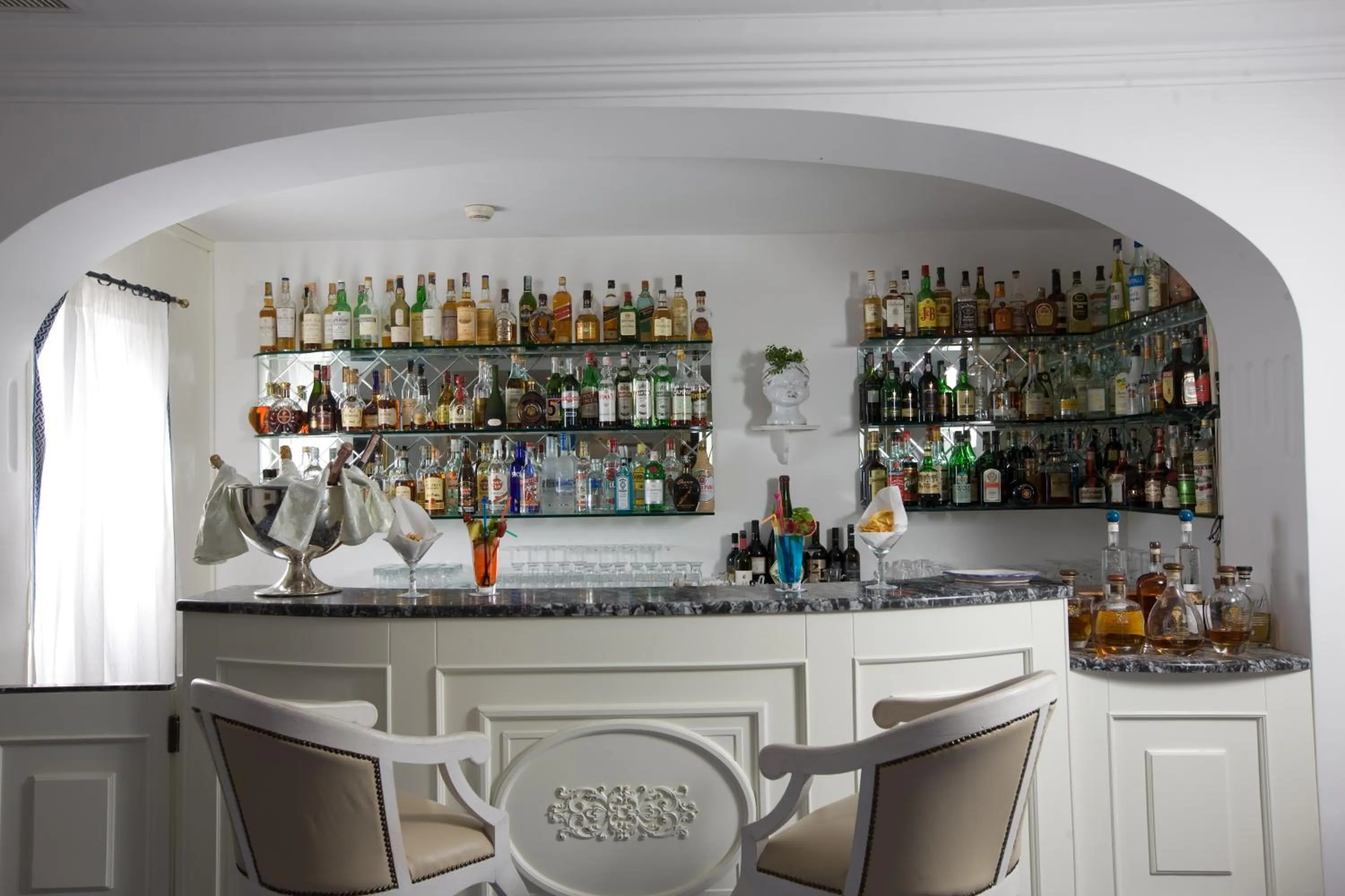 Restaurant/places to eat in Casa Morgano