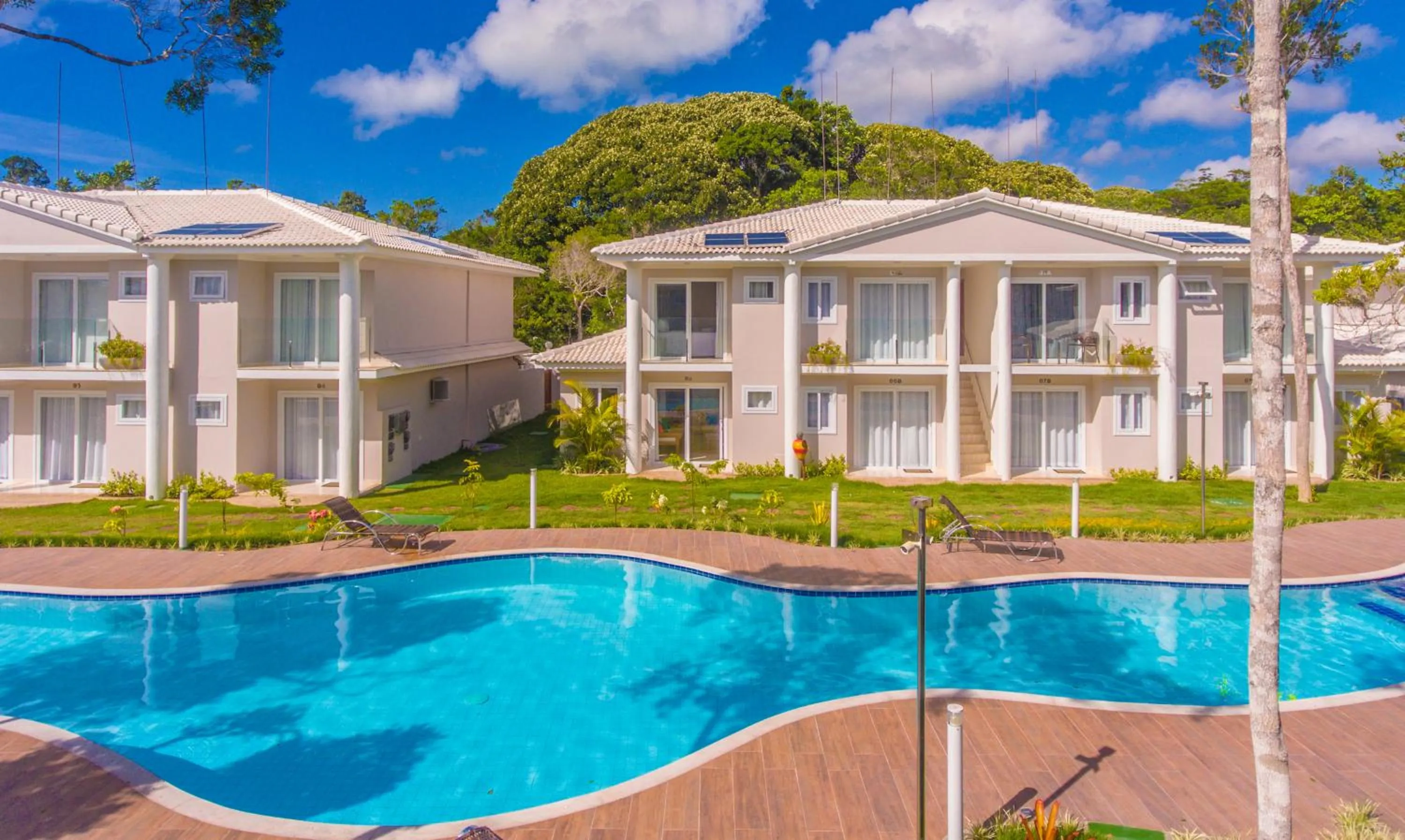 Swimming pool in Mont Ararat Alto da Pitinga - Rede Tonziro