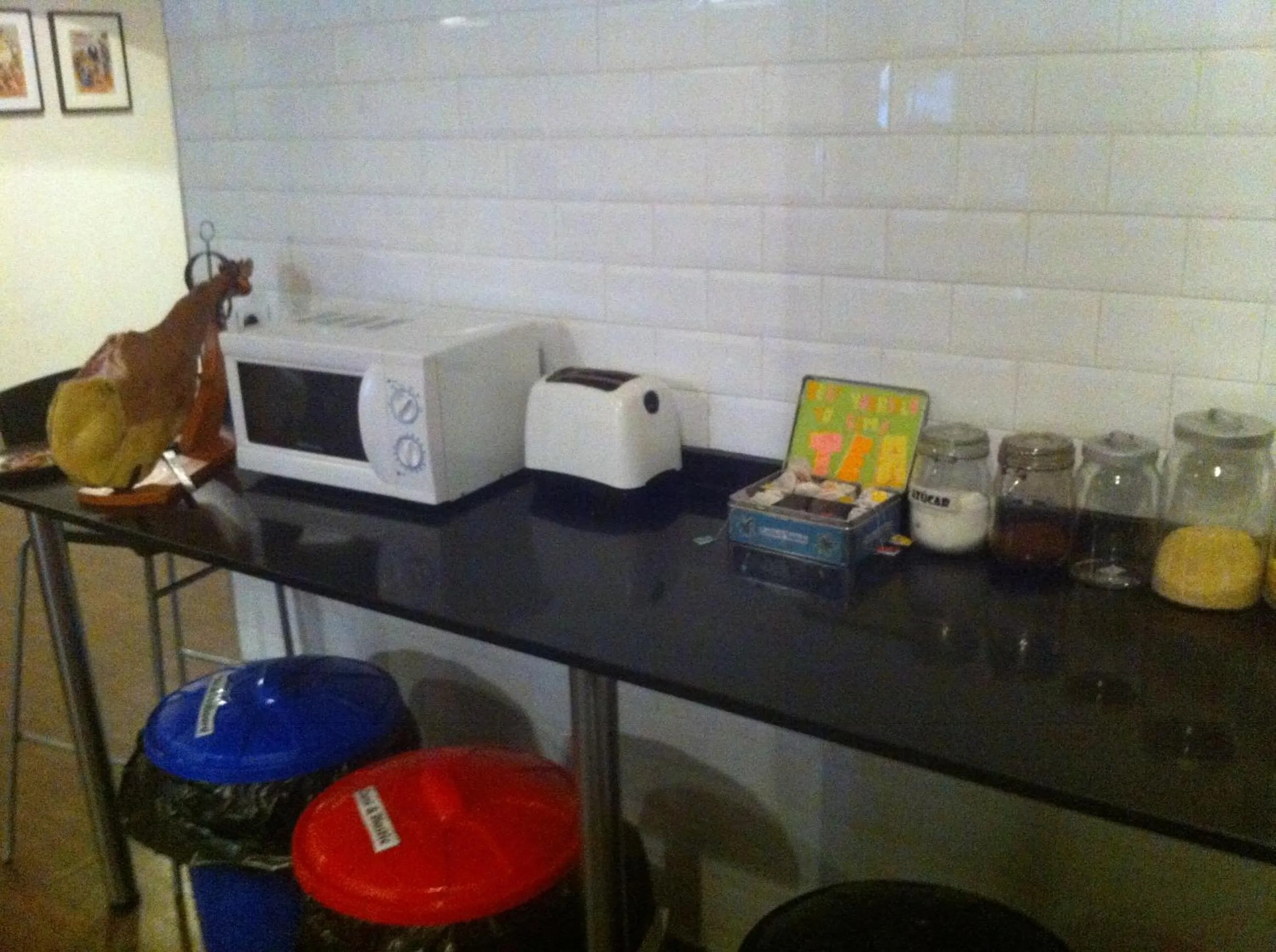 Kitchen or kitchenette in 360 Hostel Centro