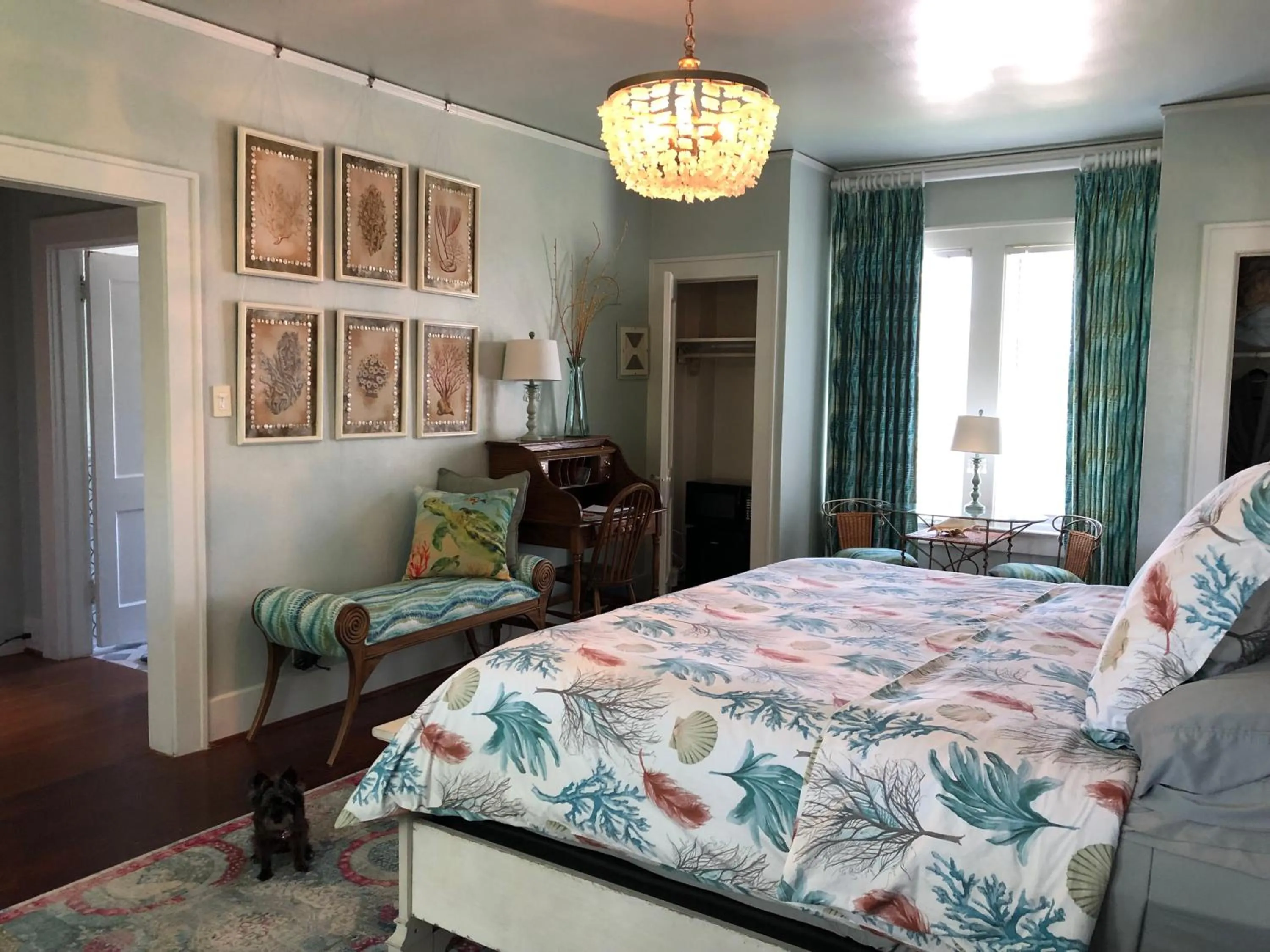 Bedroom, Bed in Avenue O Bed and Breakfast