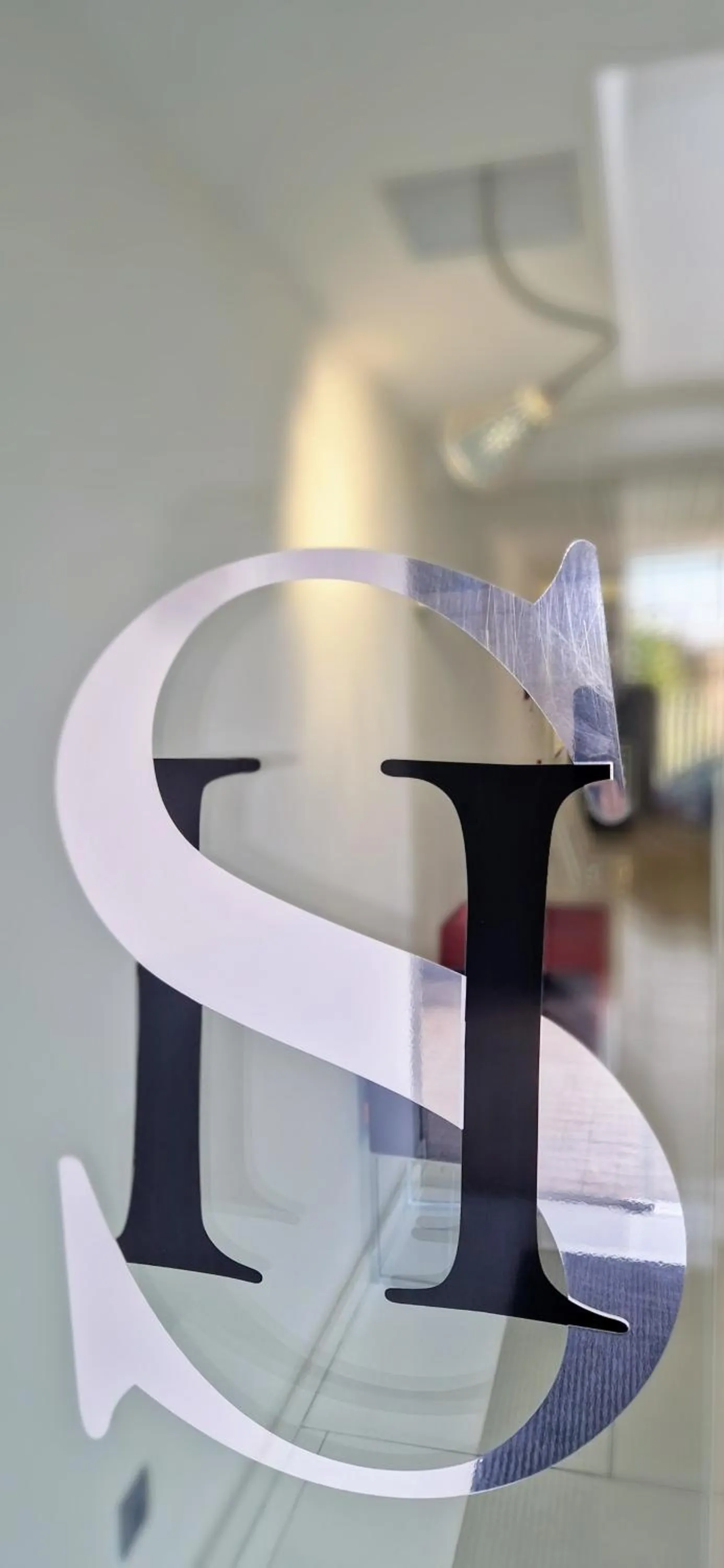 Logo/Certificate/Sign in La Suite Hotel