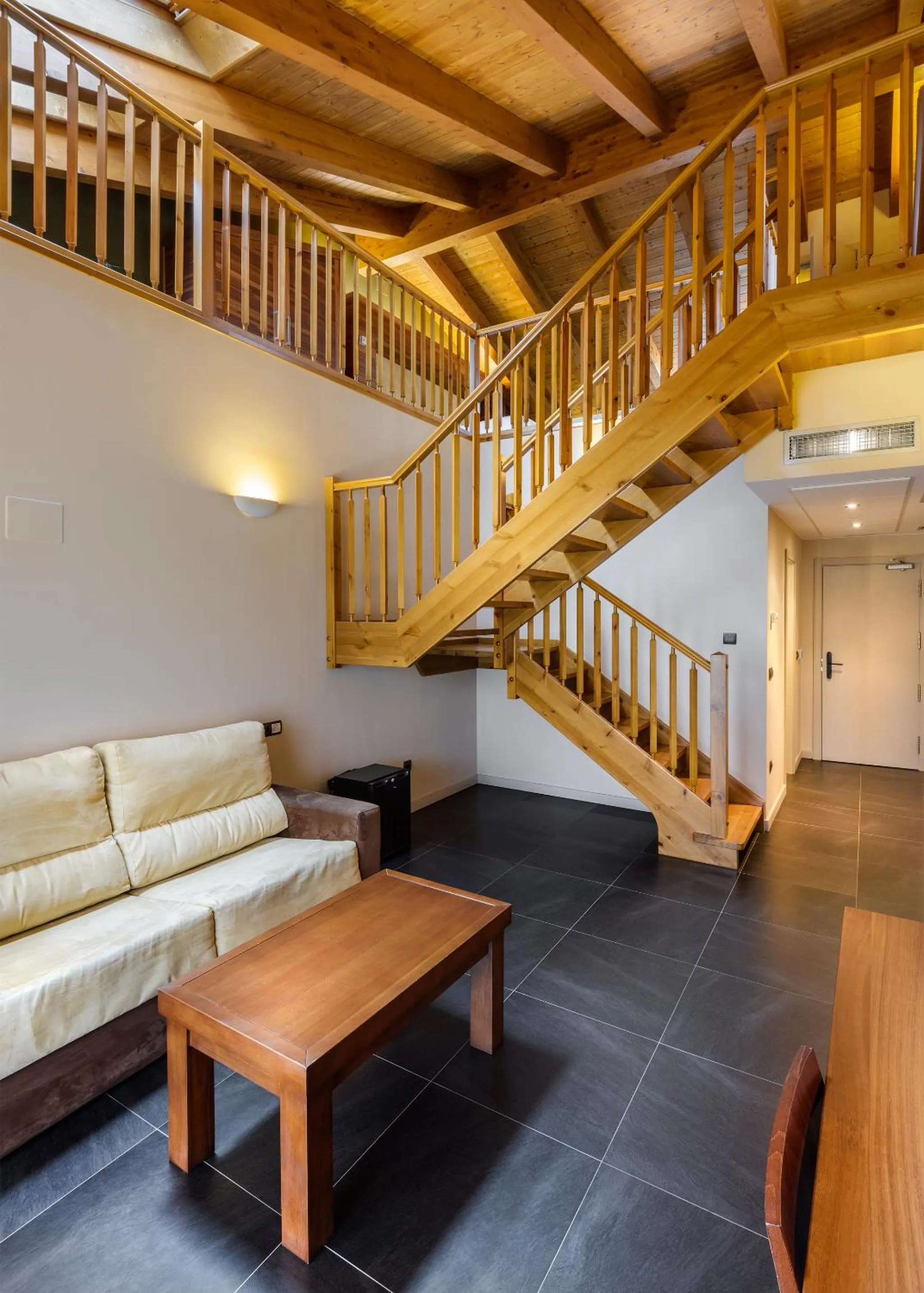 Photo of the whole room in Hotel Spa Aguas de los Mallos