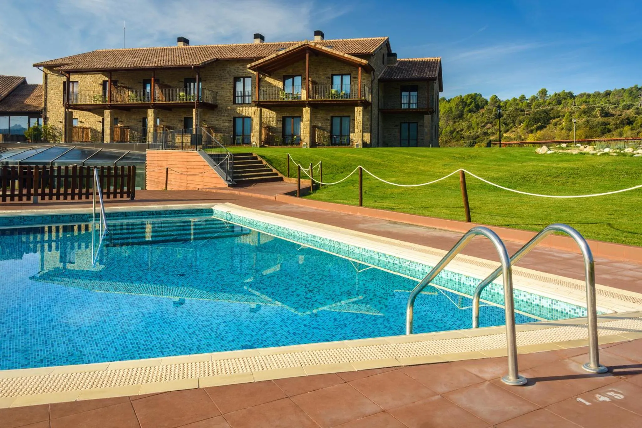 Property building in Hotel Spa Aguas de los Mallos