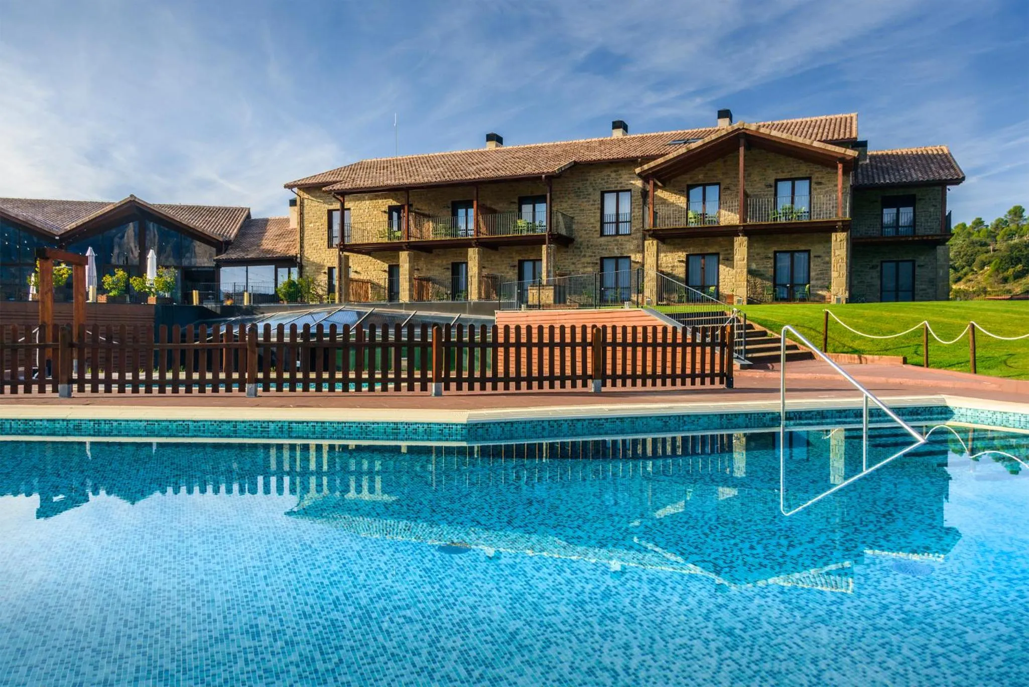 Property building in Hotel Spa Aguas de los Mallos