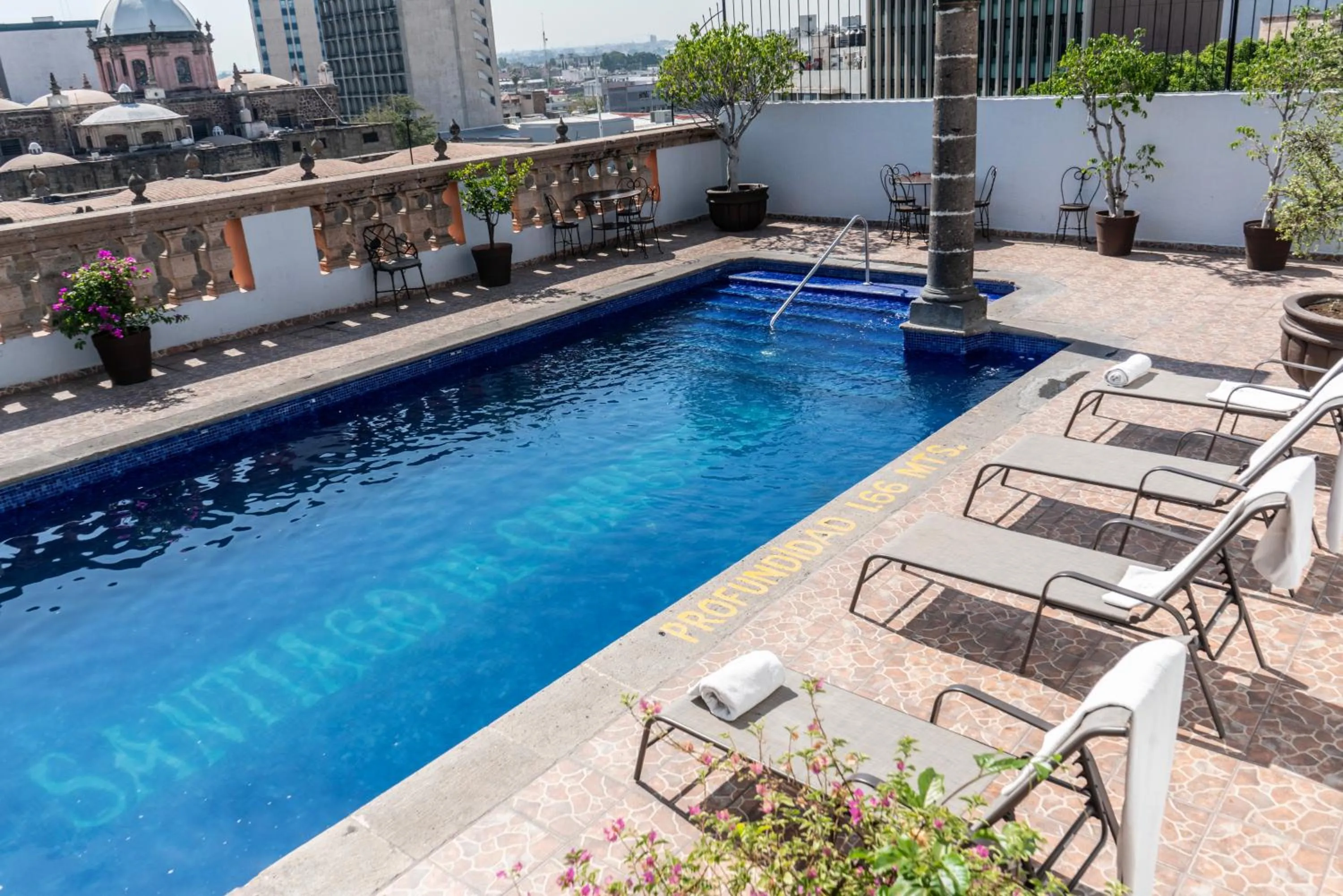 Property building in Hotel Santiago De Compostela - Guadalajara Centro Historico