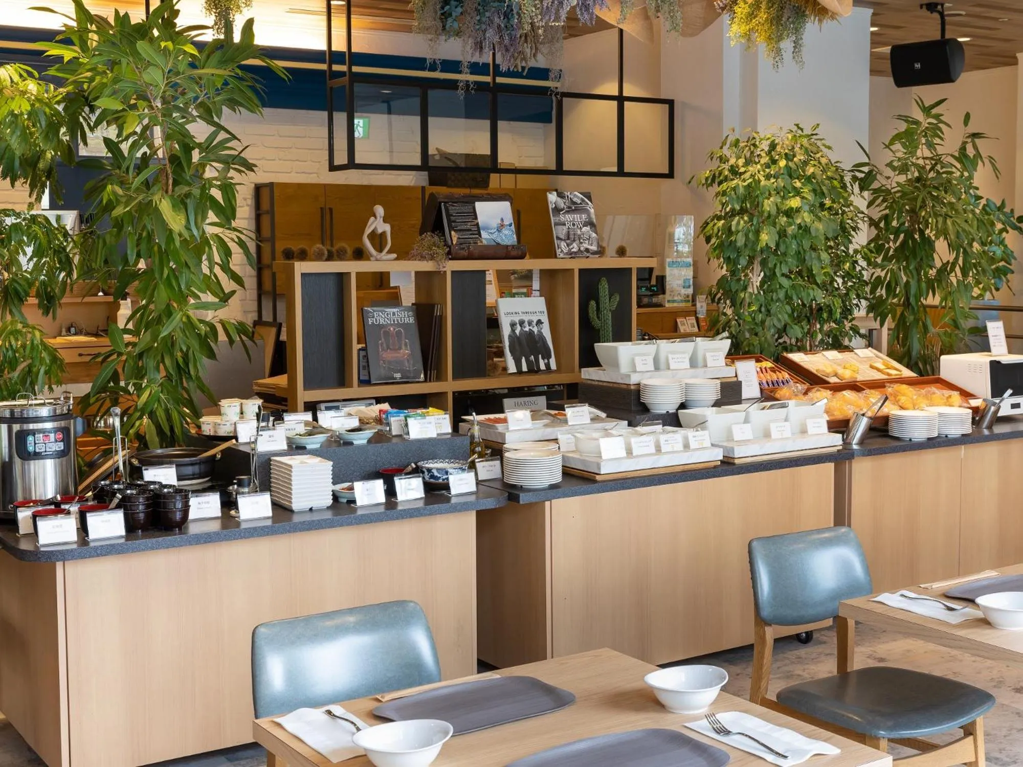 Restaurant/places to eat in KKR Hotel Hakata