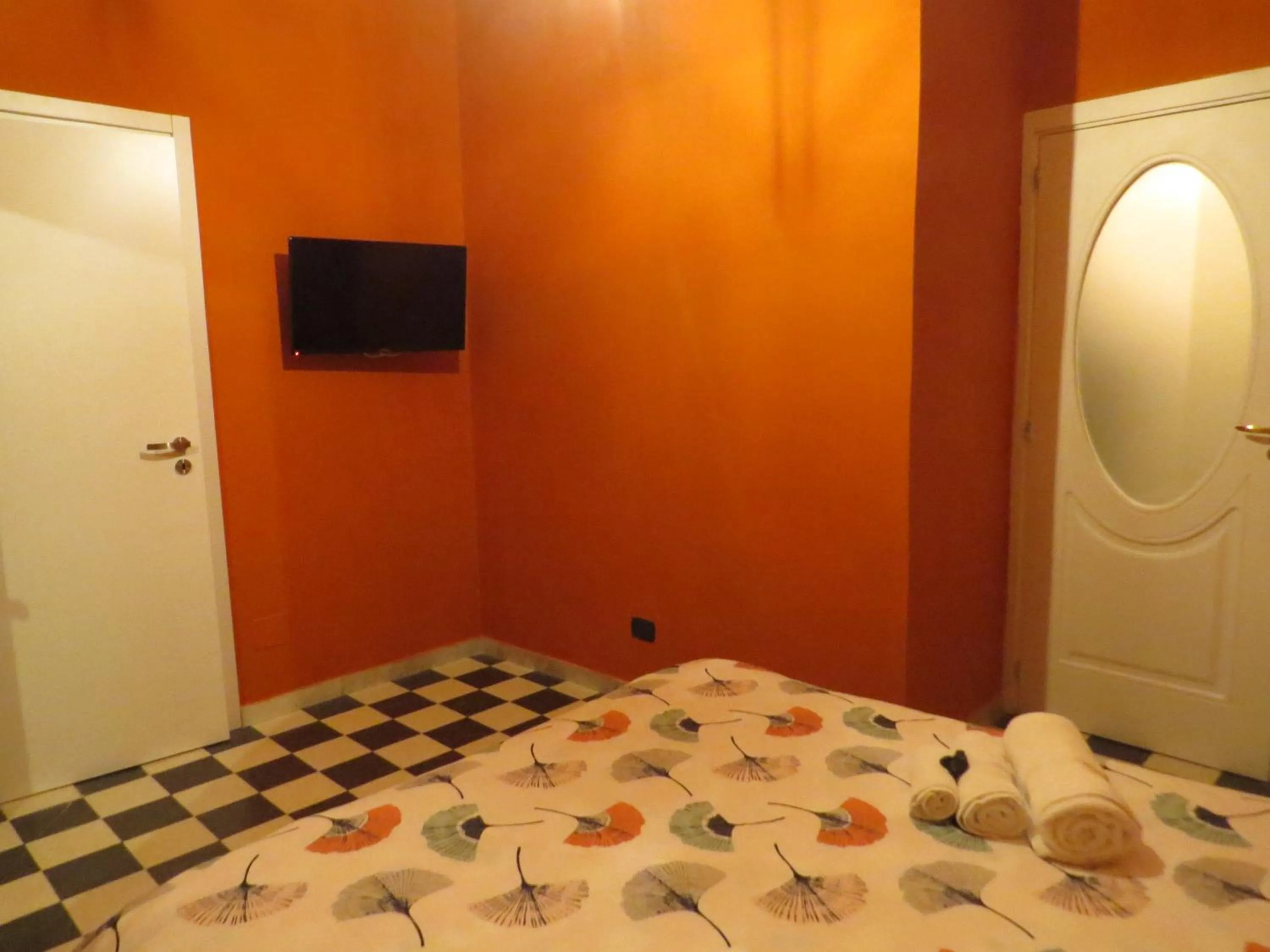 Bedroom, Bed in Napolide