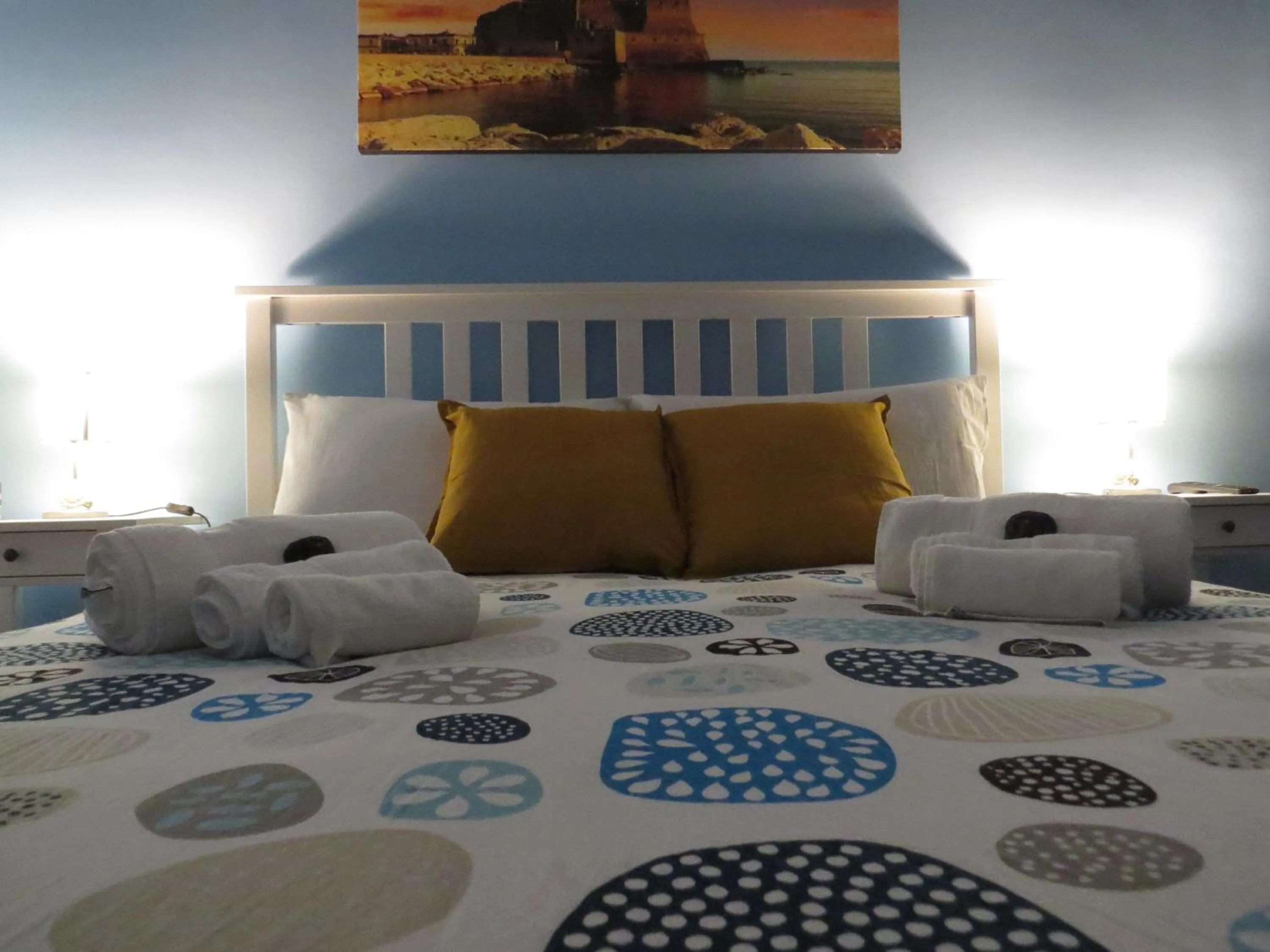 Bedroom, Bed in Napolide