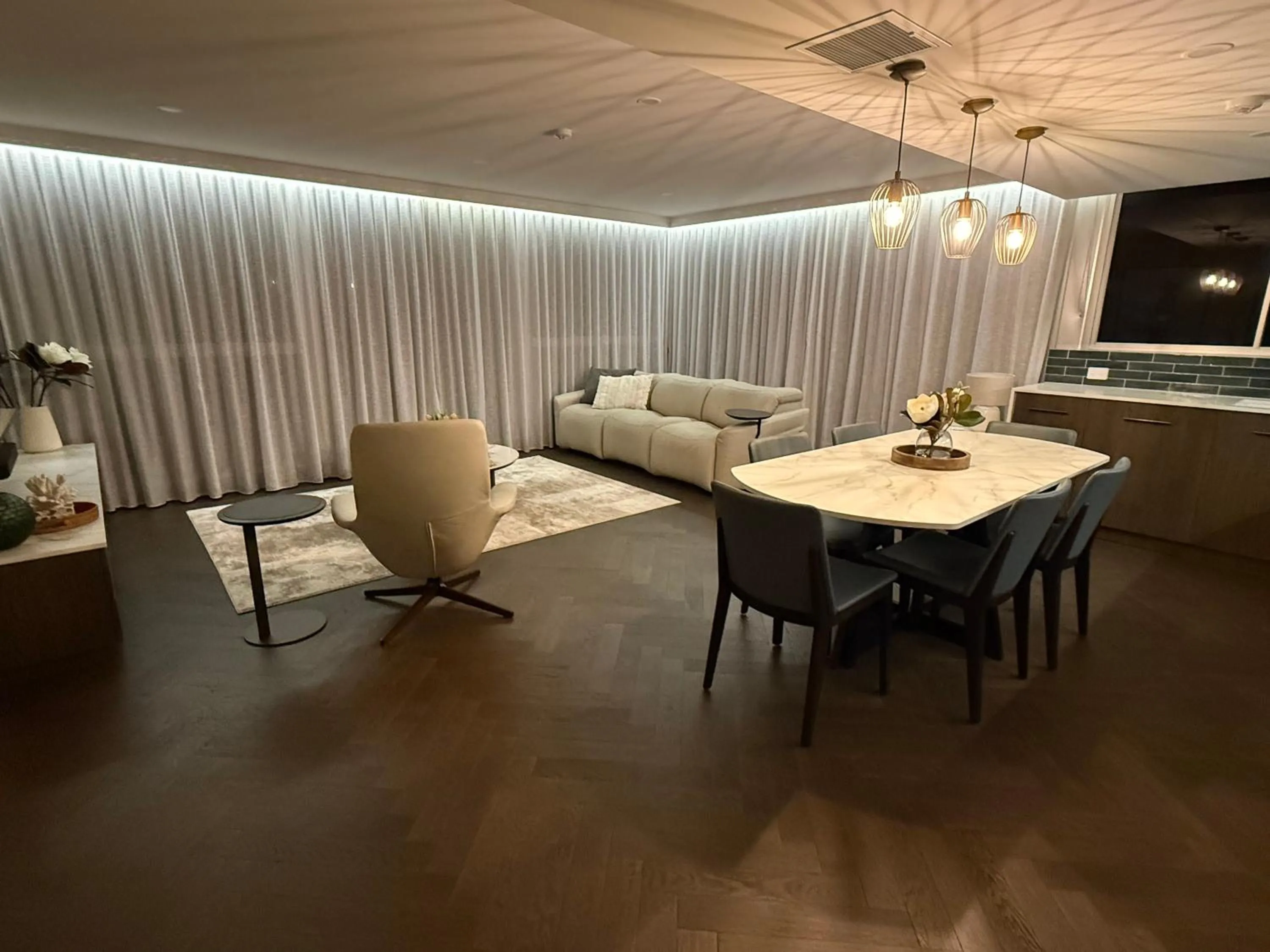 Living room in Golden Sands on the Beach - Absolute Beachfront Apartments