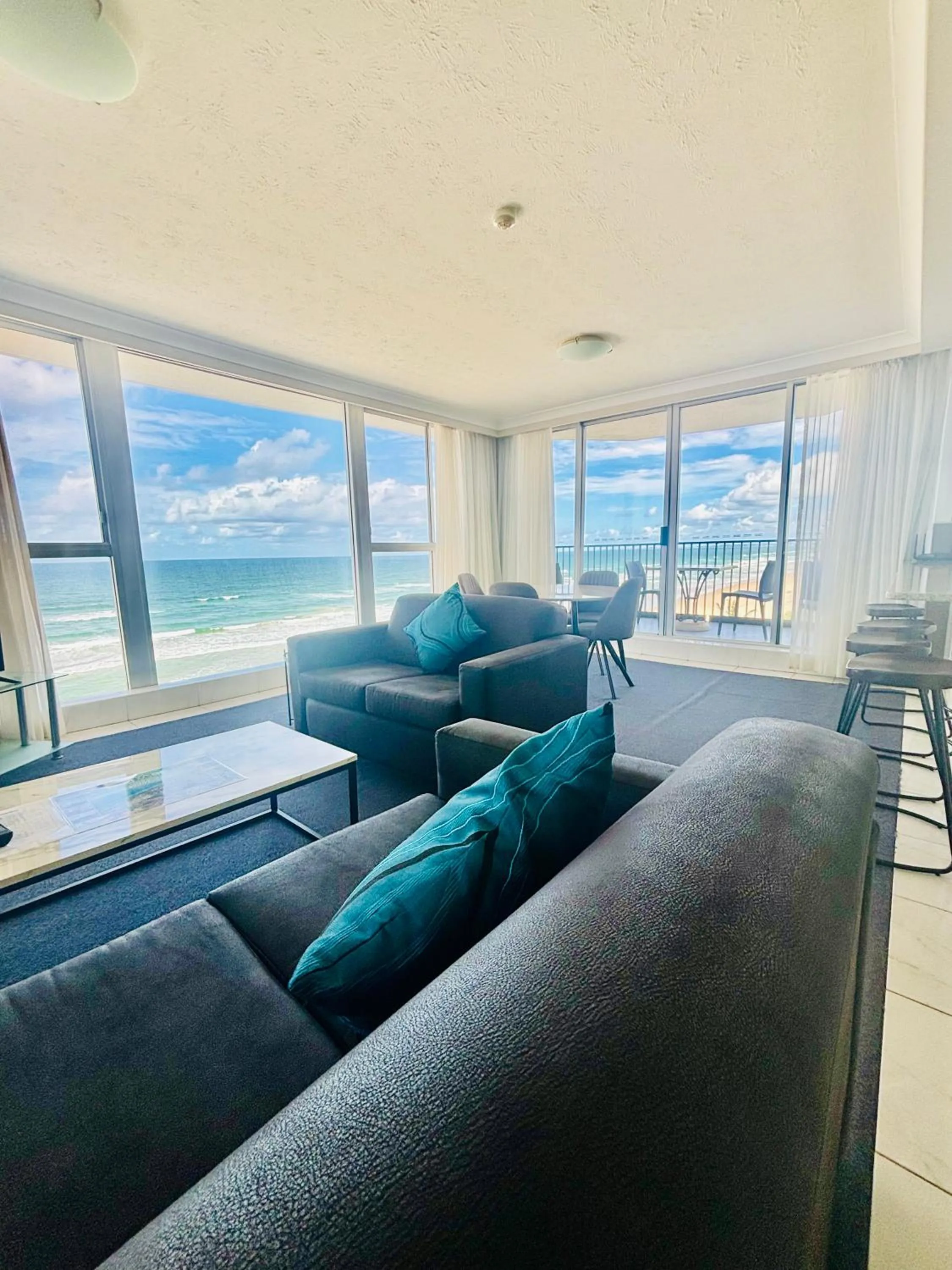 Living room in Golden Sands on the Beach - Absolute Beachfront Apartments