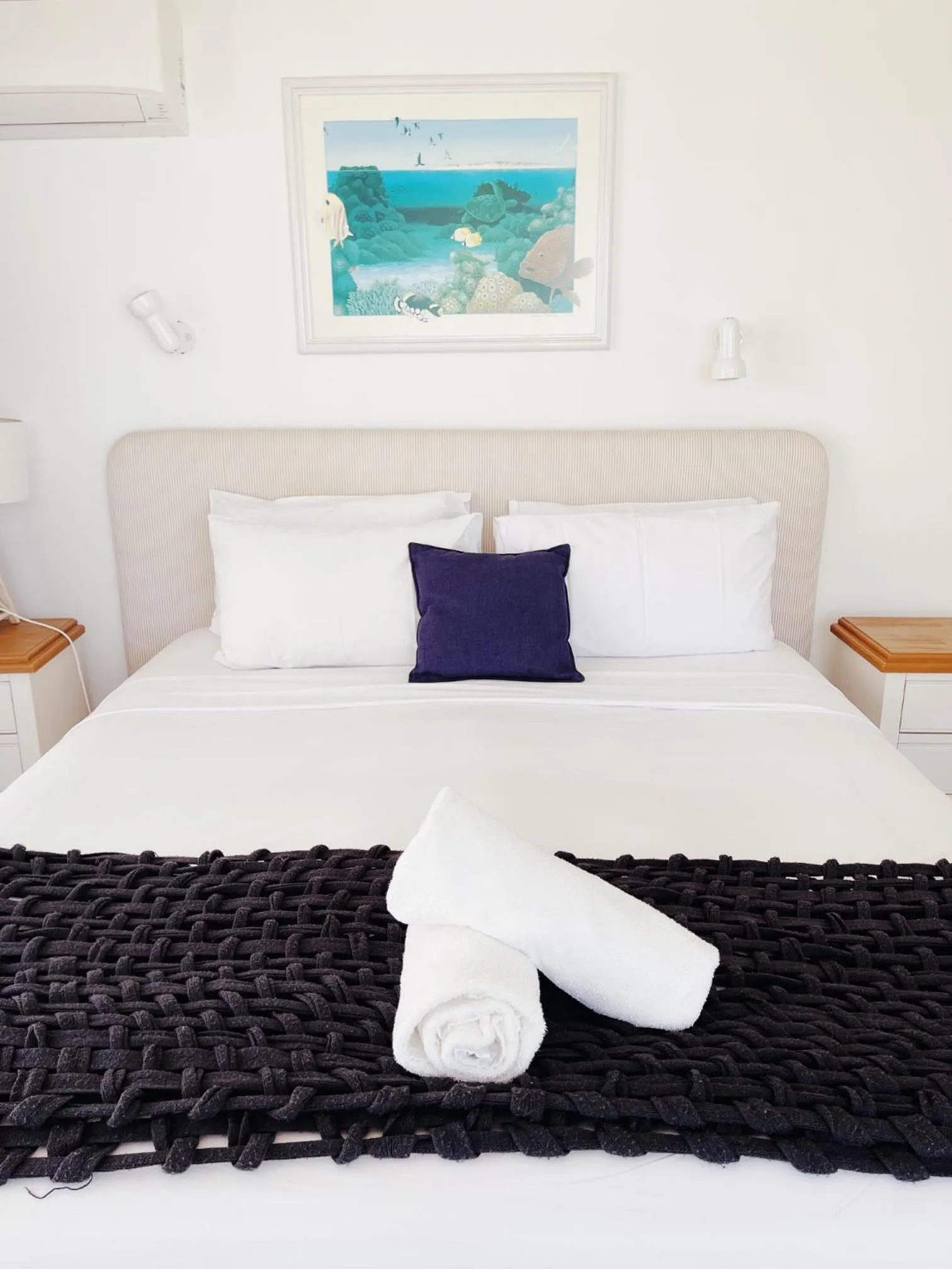 Bedroom, Bed in Golden Sands on the Beach - Absolute Beachfront Apartments