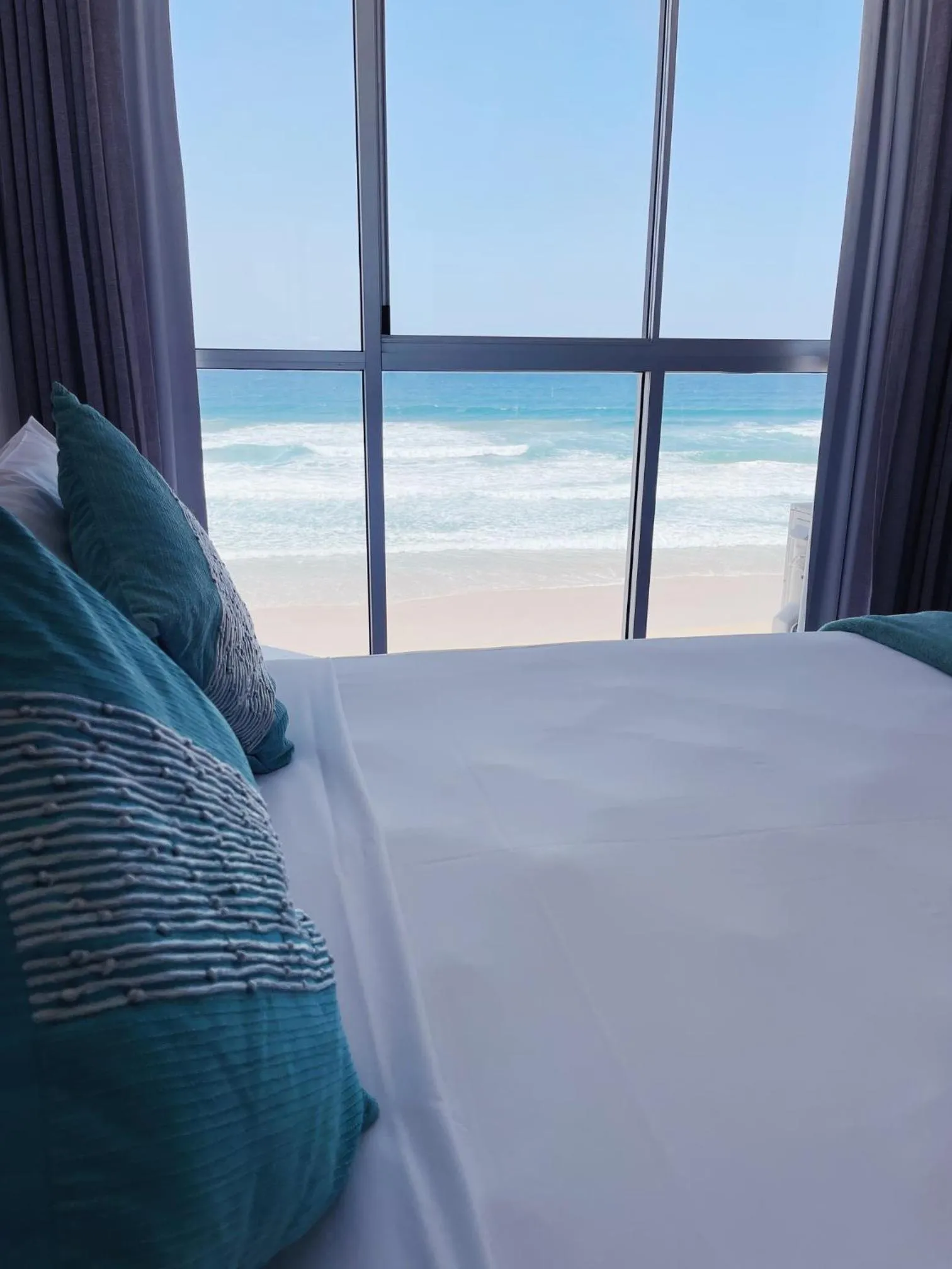 Bed in Golden Sands on the Beach - Absolute Beachfront Apartments