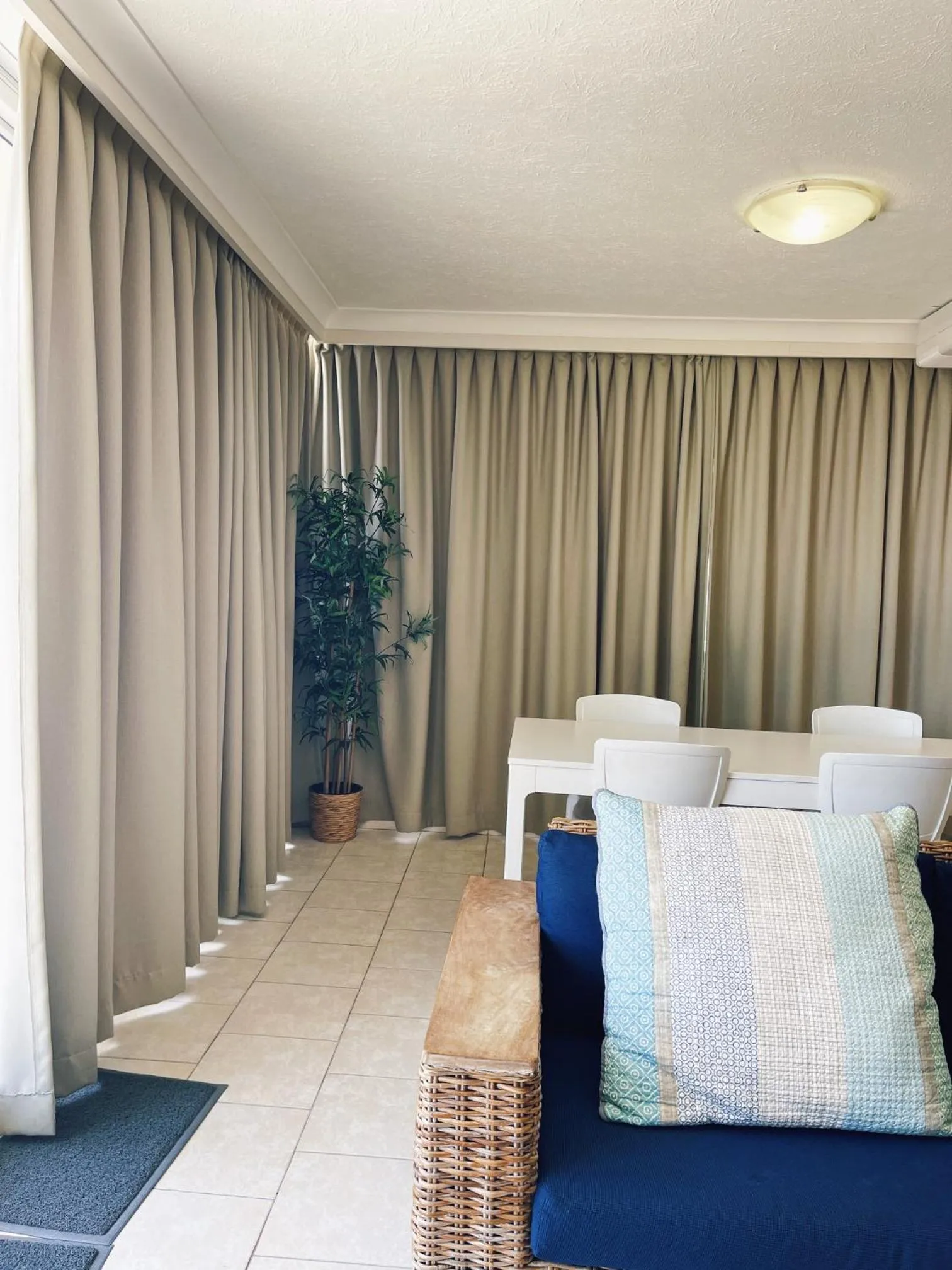 Living room, Bed in Golden Sands on the Beach - Absolute Beachfront Apartments