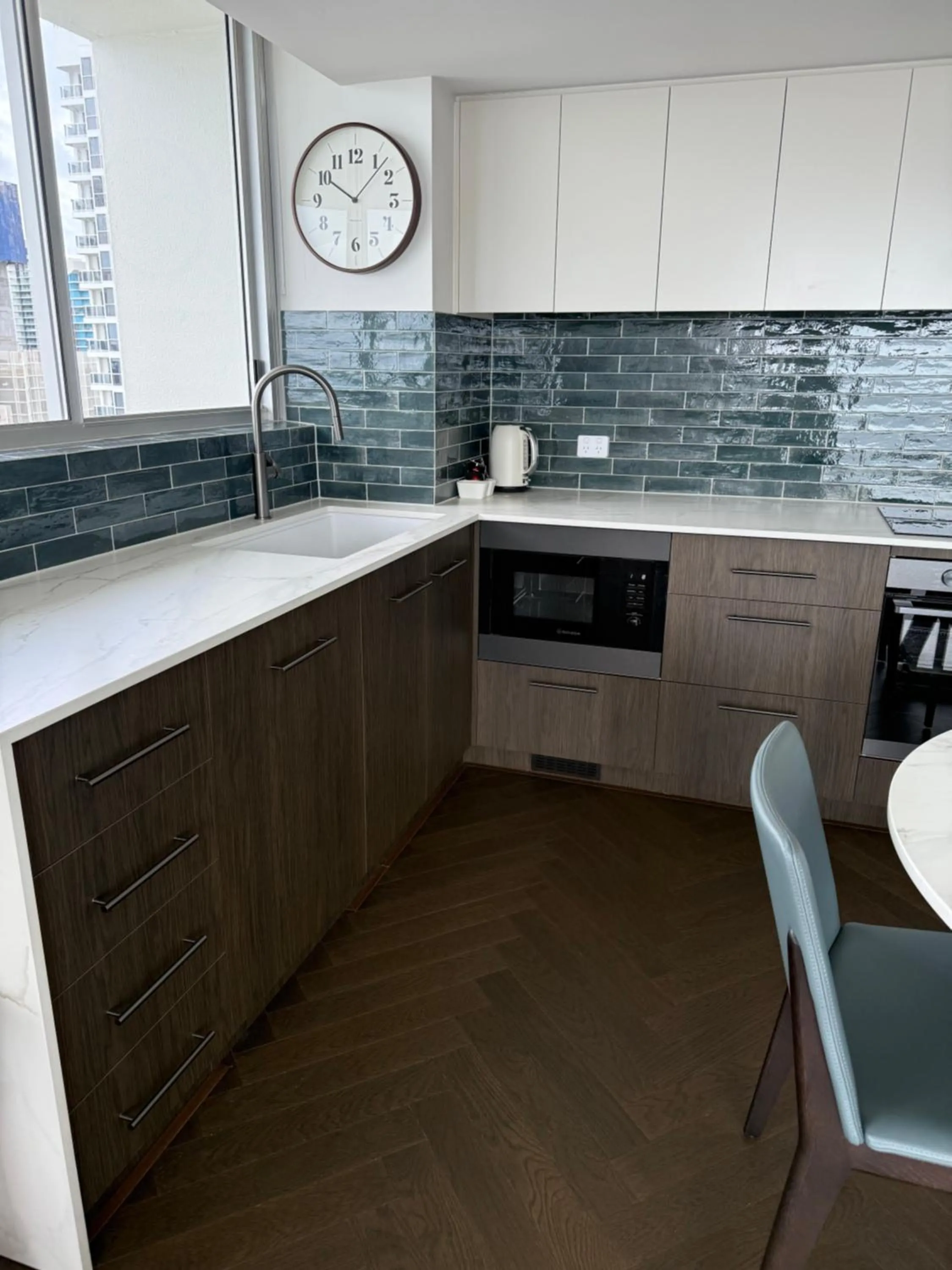 Kitchen or kitchenette in Golden Sands on the Beach - Absolute Beachfront Apartments