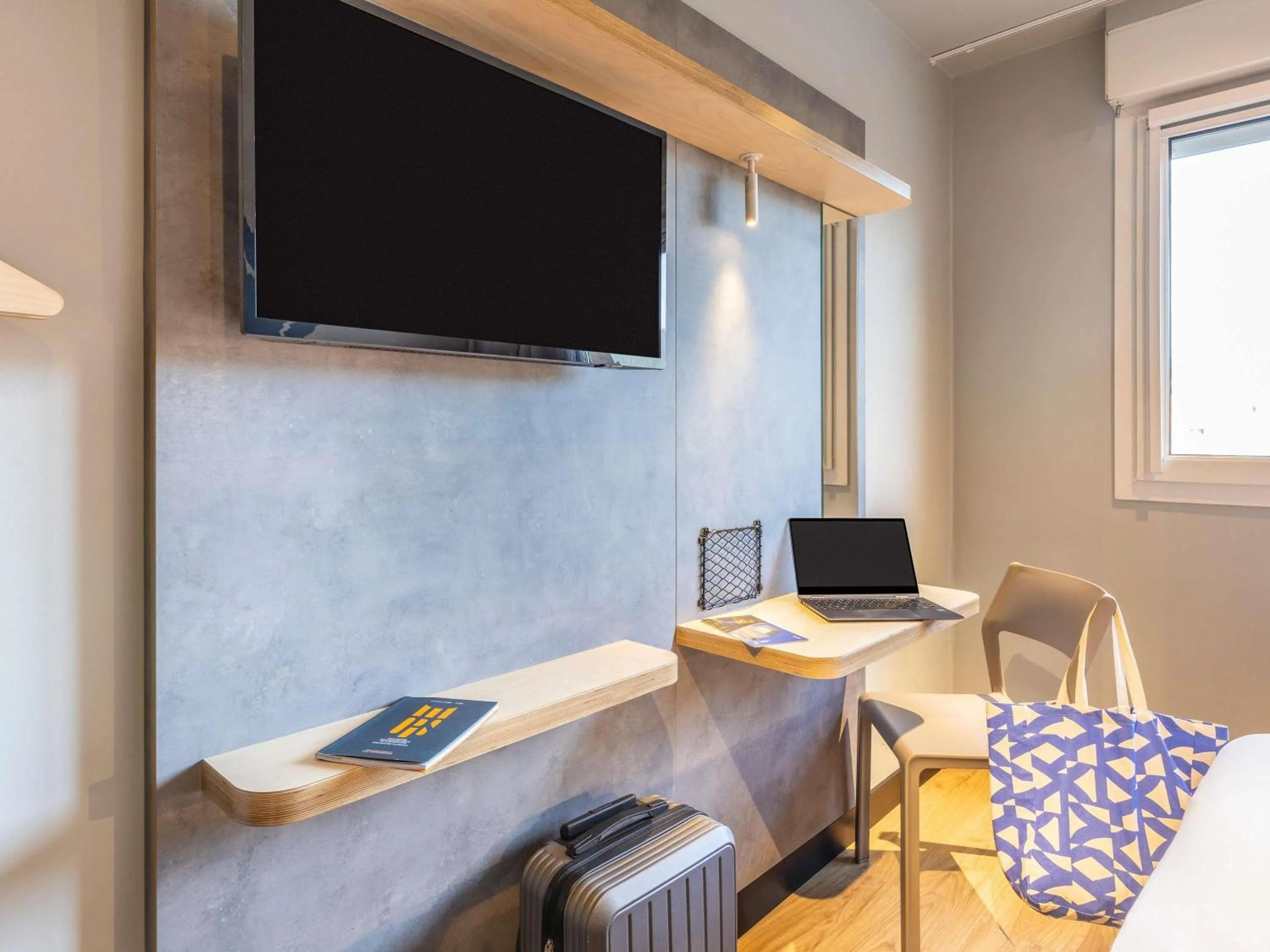 Bedroom in ibis budget Saint Dié des Vosges