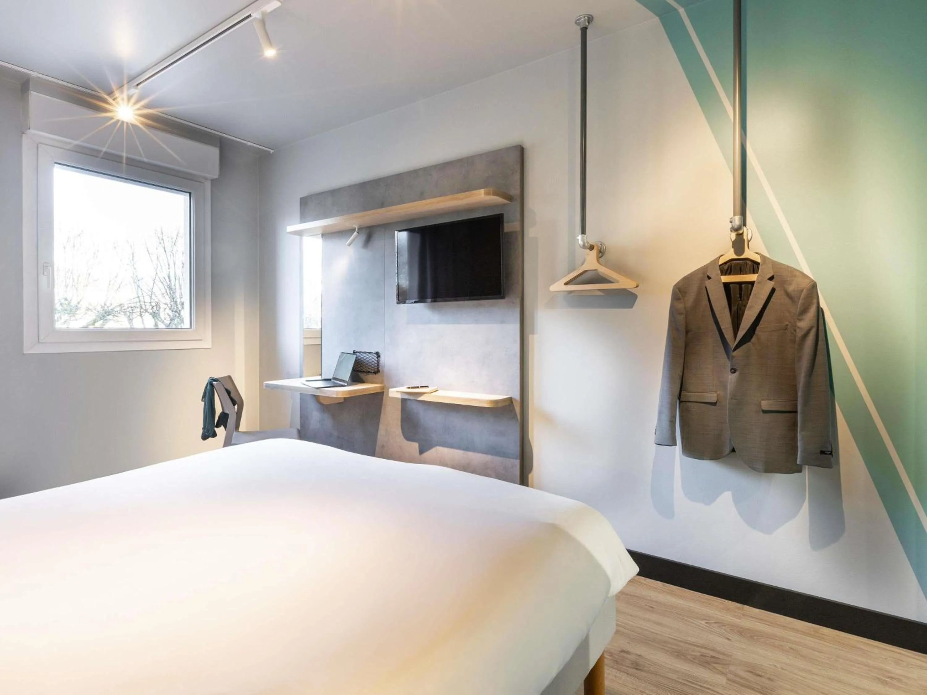 Bedroom, Bed in ibis budget Saint Dié des Vosges