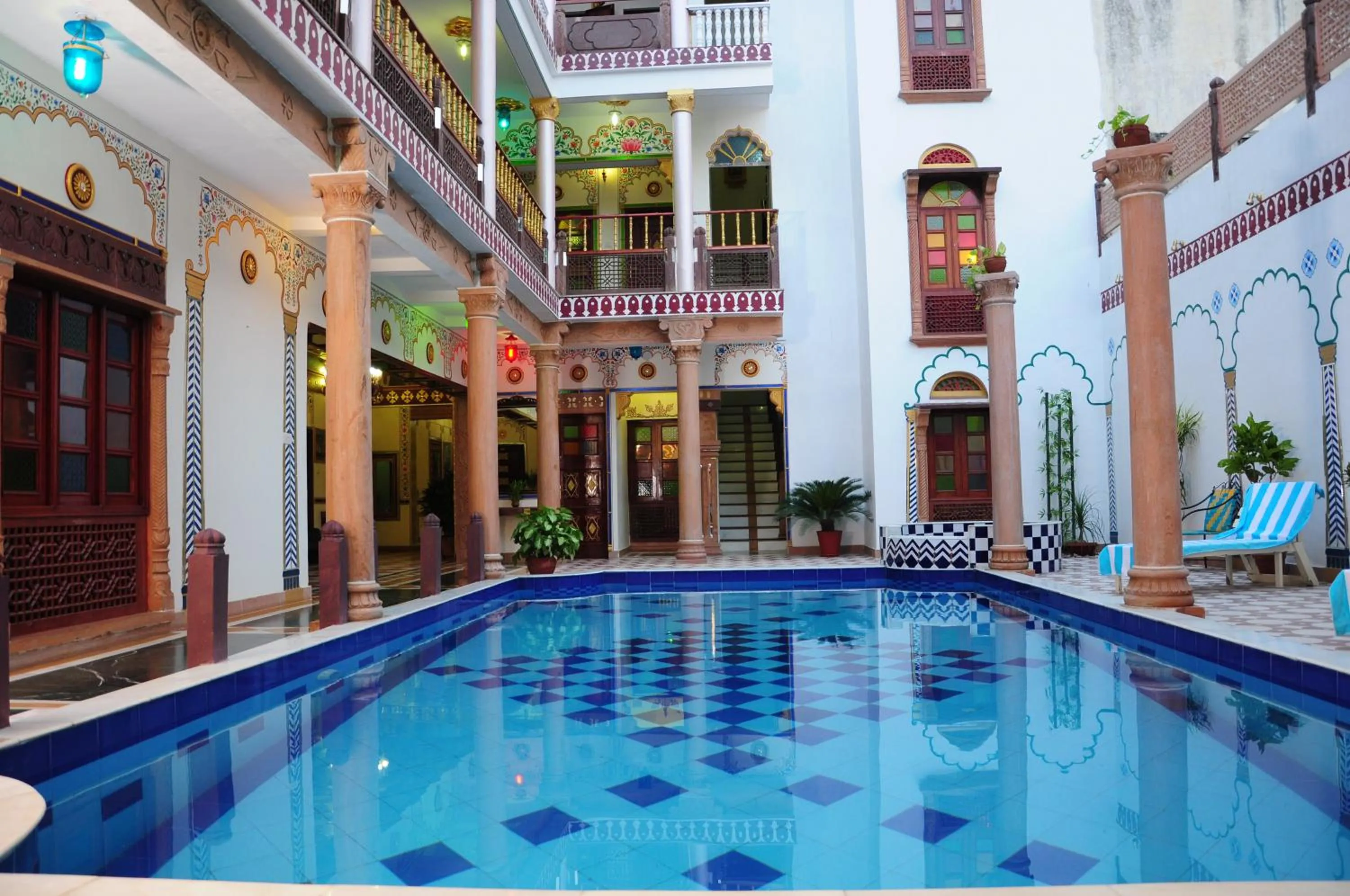 Swimming pool in Hotel Vimal Heritage