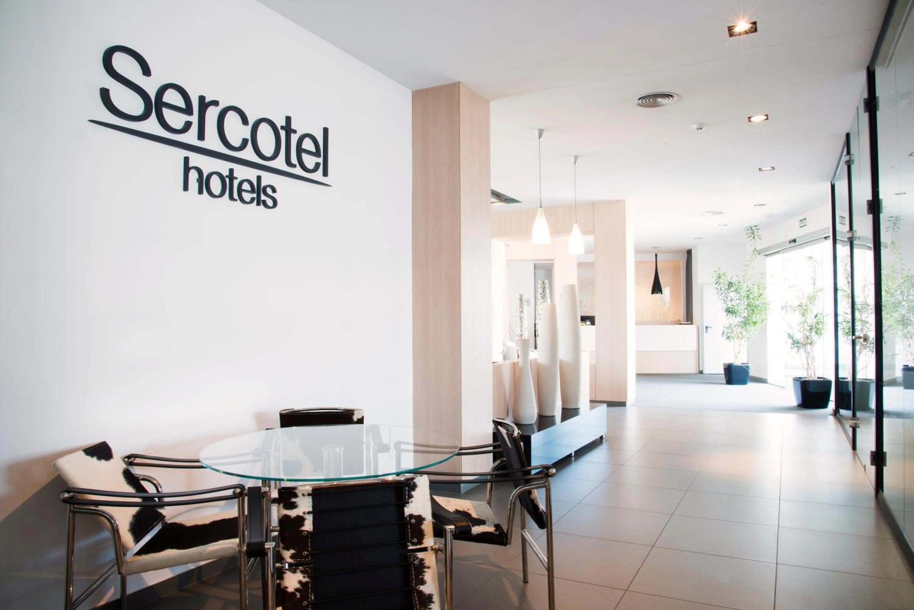 Lobby or reception in Hotel Sercotel Plana Parc